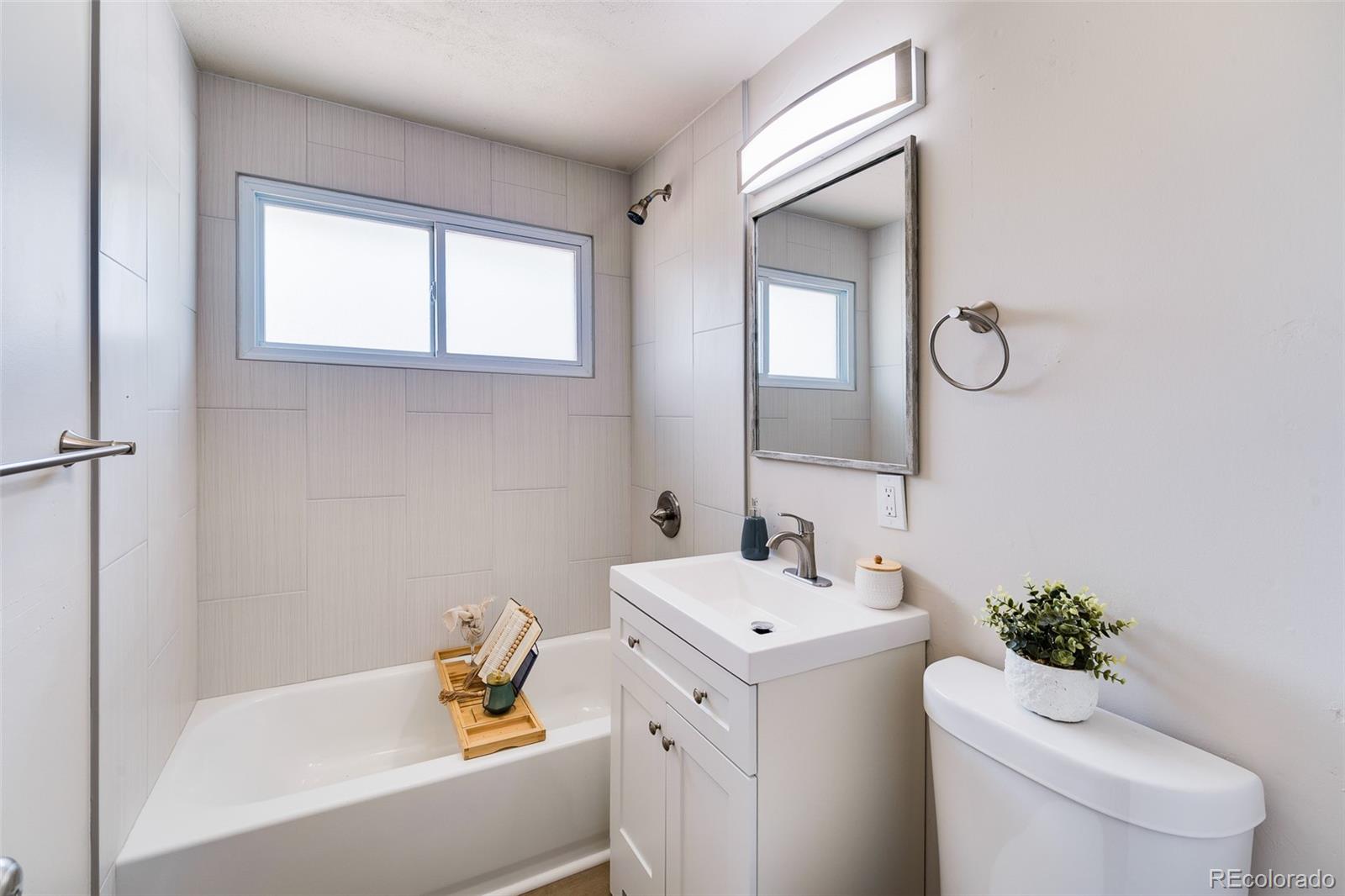 MLS Image #11 for 2518  meadowlark lane,colorado springs, Colorado