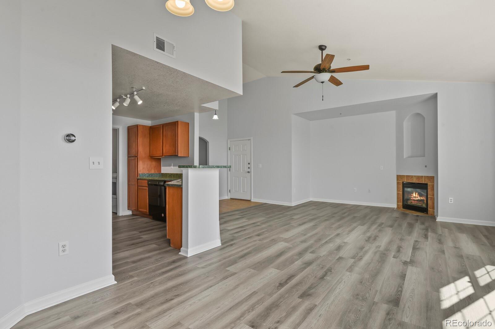 MLS Image #6 for 5694 n gibralter way 208,aurora, Colorado