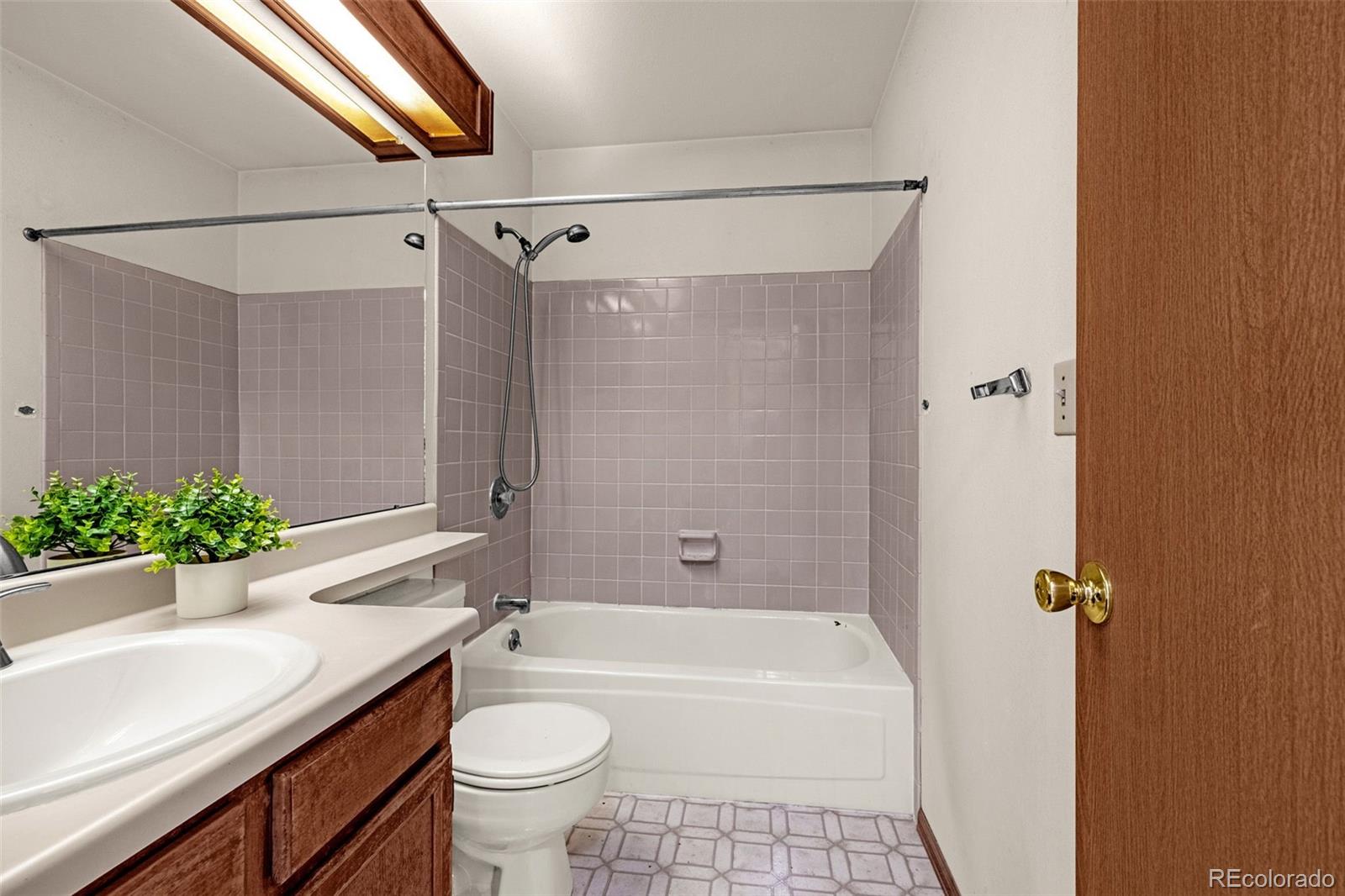 MLS Image #11 for 19563 e linvale drive,aurora, Colorado