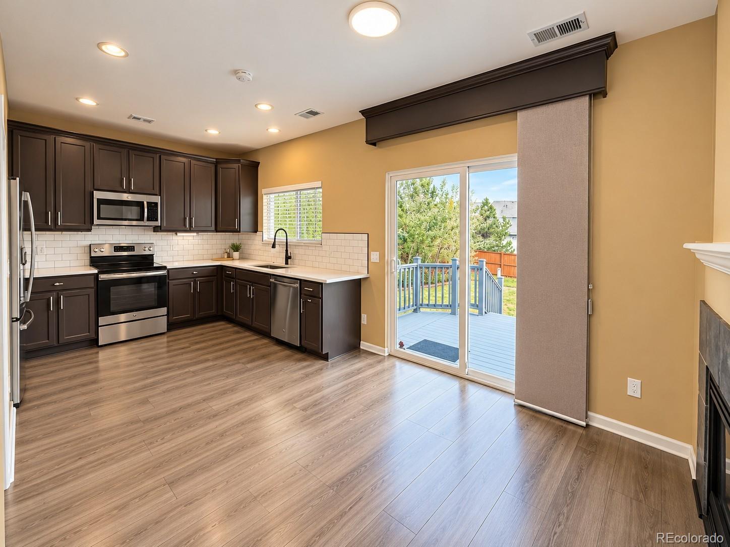 MLS Image #8 for 18668 e vassar drive,aurora, Colorado