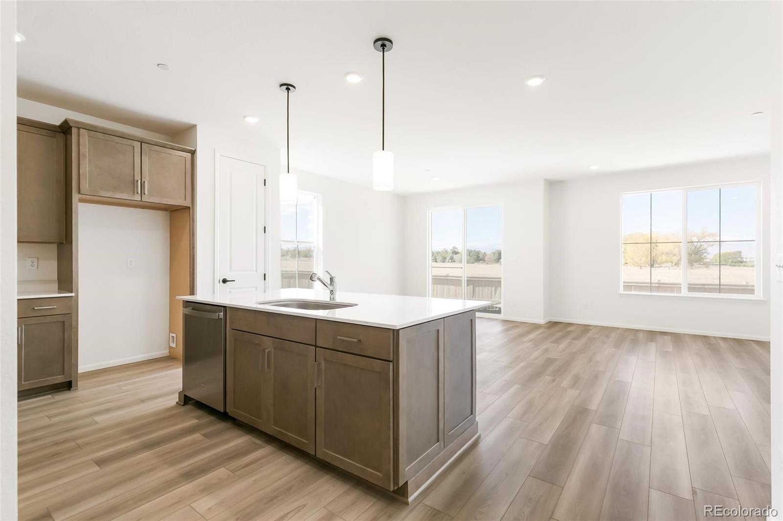 MLS Image #15 for 120  telleen court,erie, Colorado
