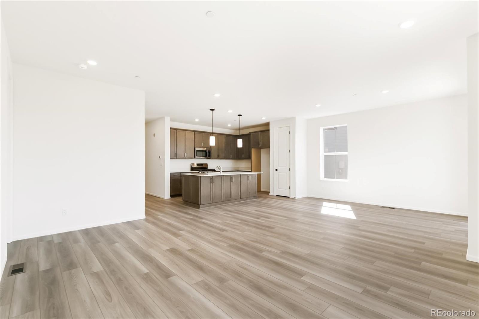 MLS Image #5 for 120  telleen court,erie, Colorado