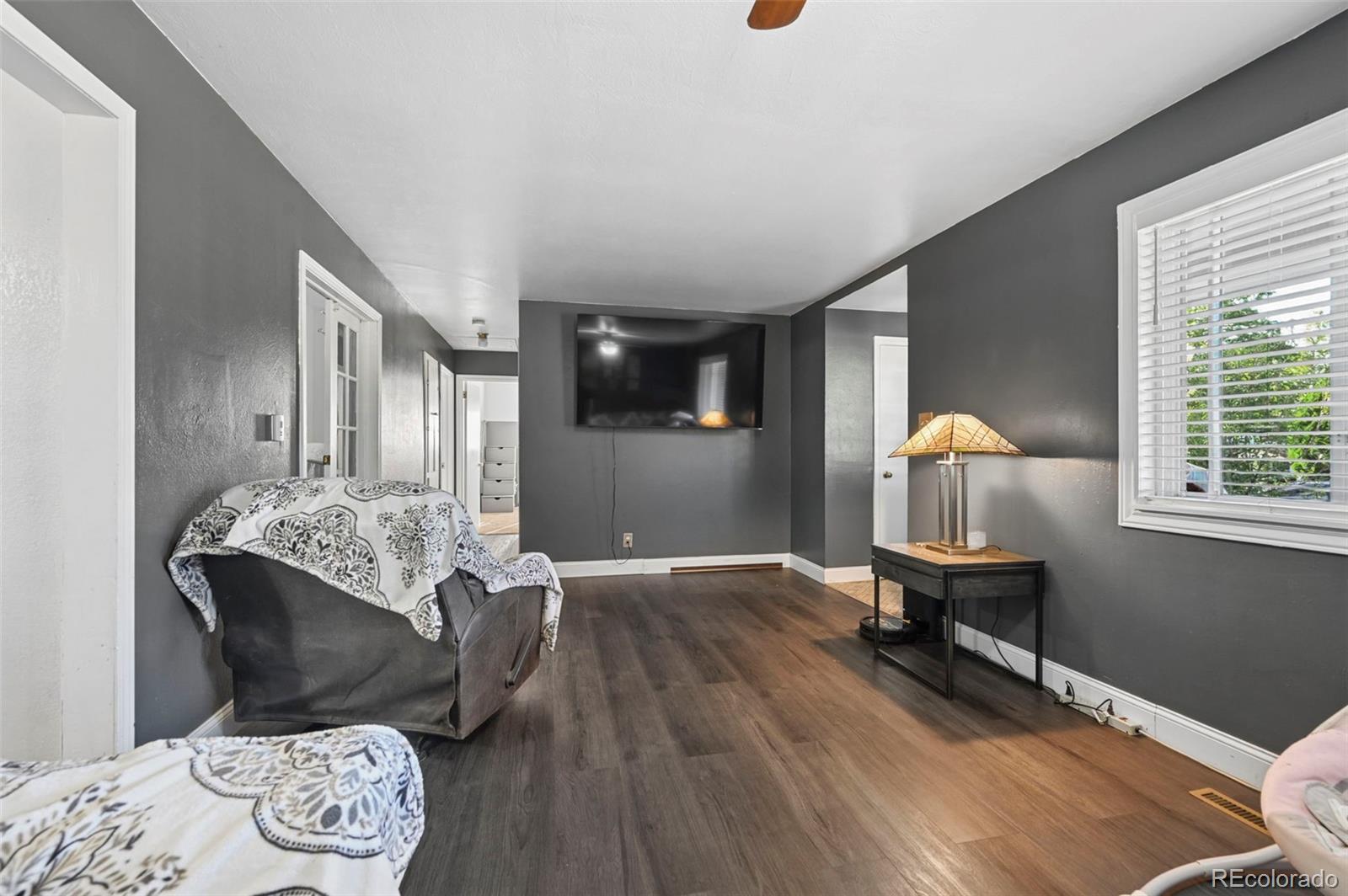 MLS Image #13 for 205  everett drive,colorado springs, Colorado