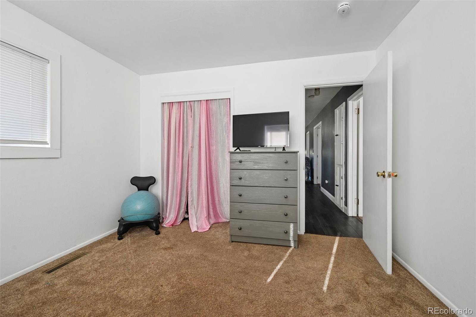 MLS Image #5 for 205  everett drive,colorado springs, Colorado