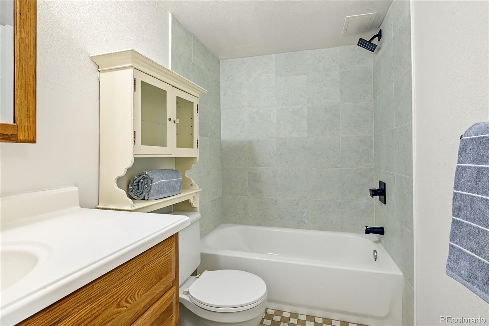 MLS Image #14 for 3870 s fraser street,aurora, Colorado