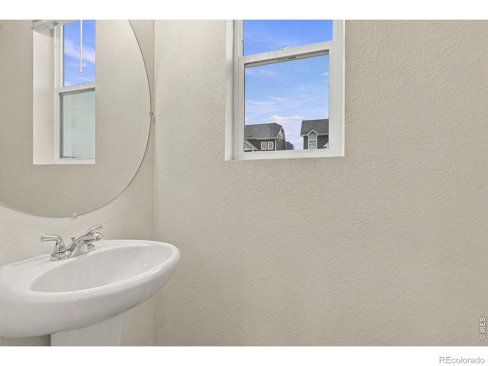 MLS Image #19 for 5402  tower road,denver, Colorado