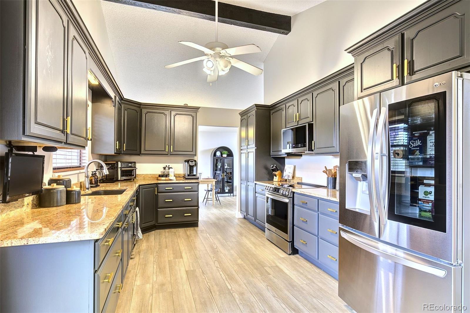 MLS Image #2 for 6495  mesedge drive,colorado springs, Colorado
