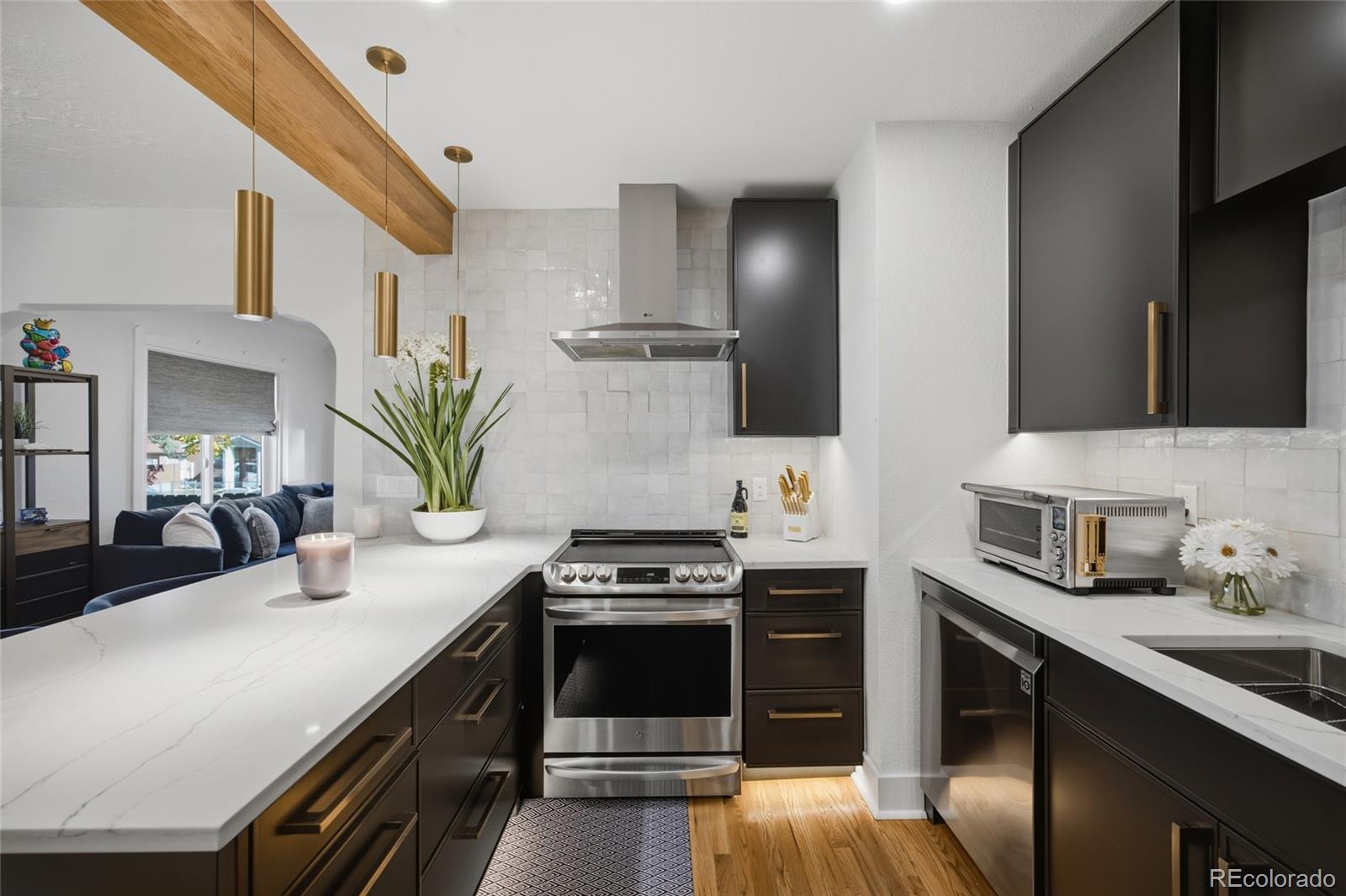 MLS Image #10 for 339 s bryant street,denver, Colorado