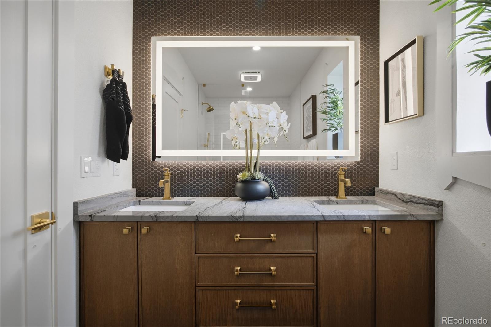 MLS Image #19 for 339 s bryant street,denver, Colorado