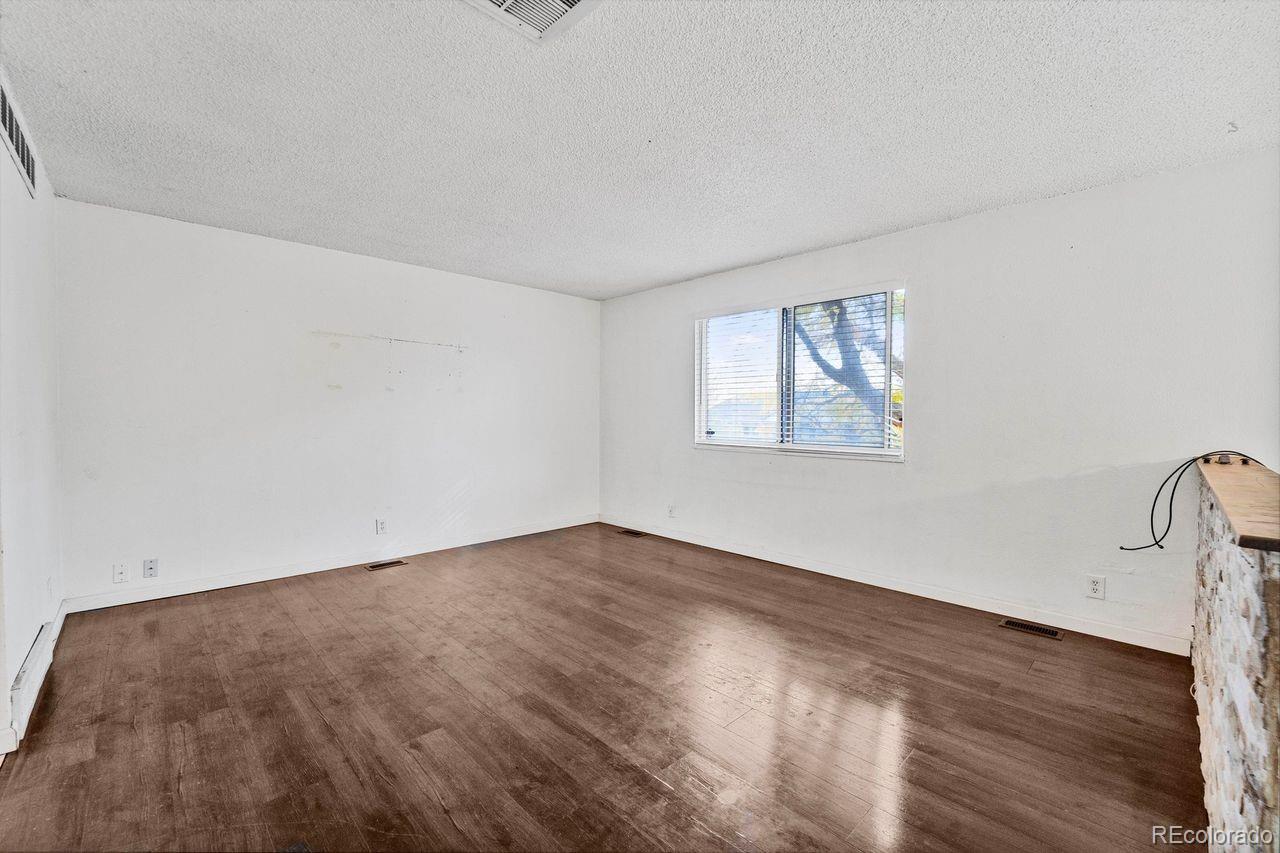MLS Image #4 for 14961  randolph place,denver, Colorado