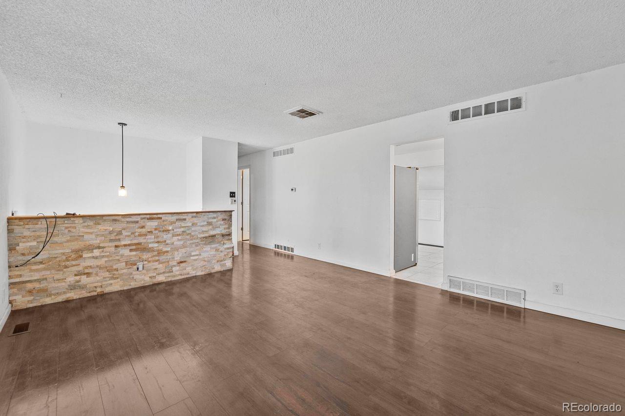 MLS Image #5 for 14961  randolph place,denver, Colorado
