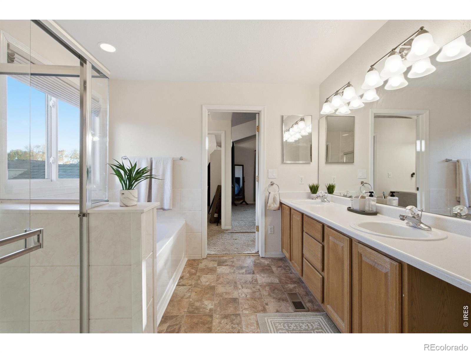 MLS Image #29 for 548 e 16th avenue,longmont, Colorado