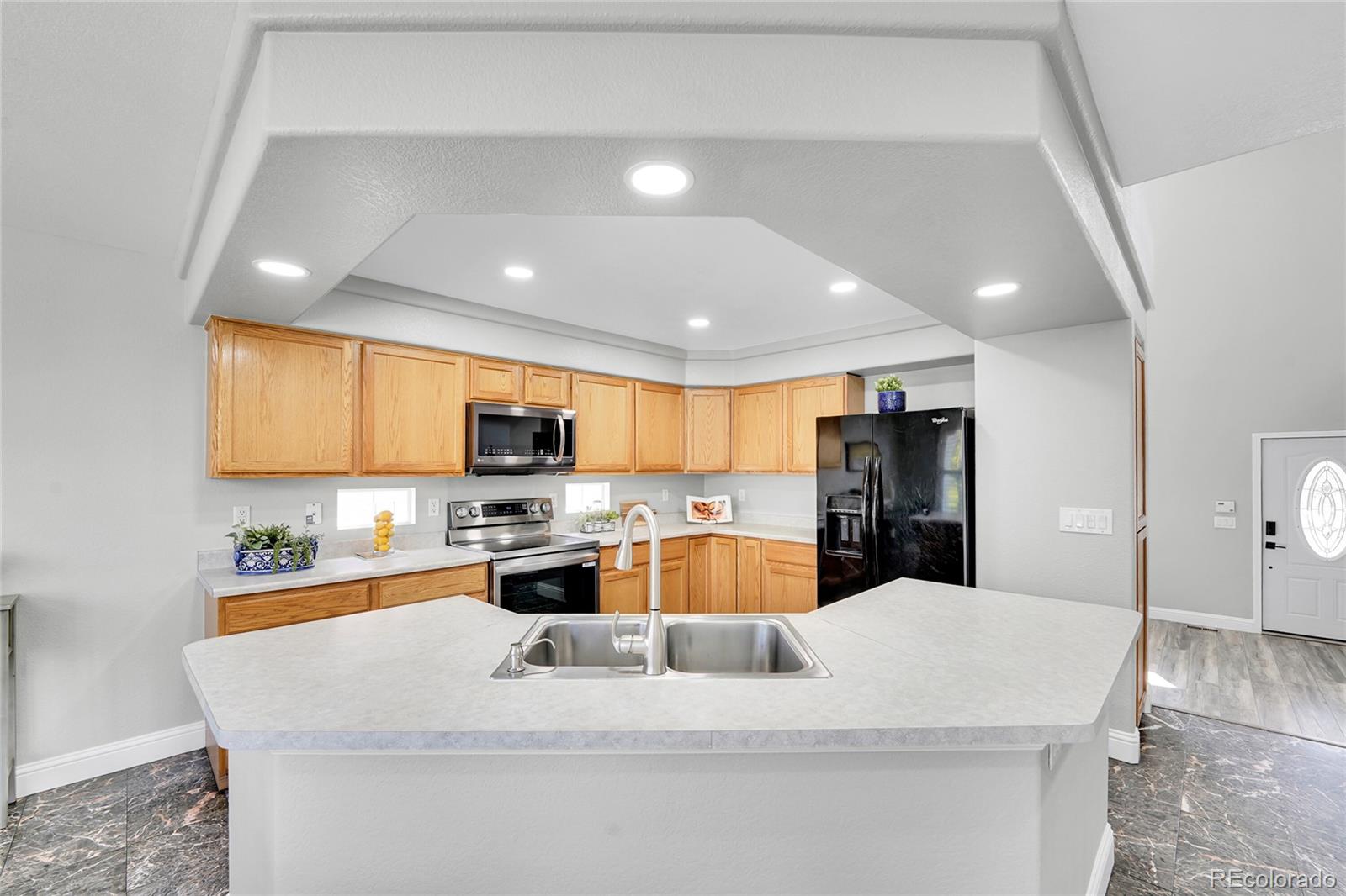 MLS Image #15 for 19731 e 40th avenue,denver, Colorado