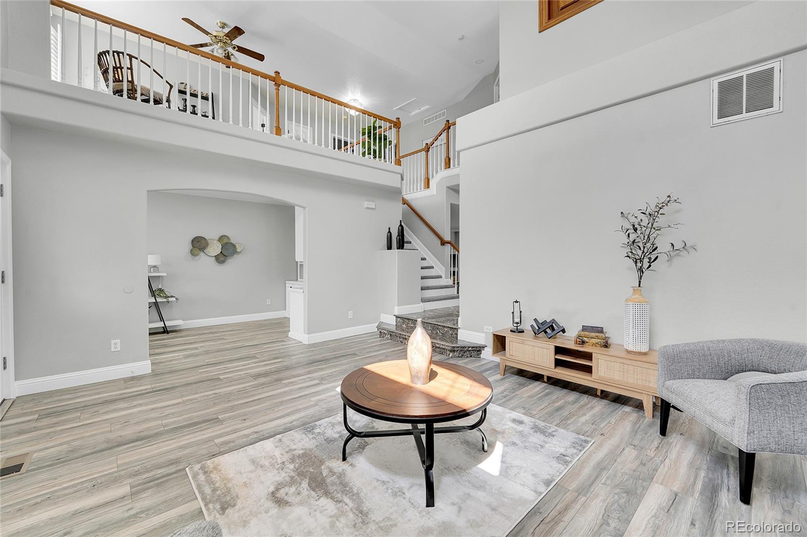 MLS Image #6 for 19731 e 40th avenue,denver, Colorado