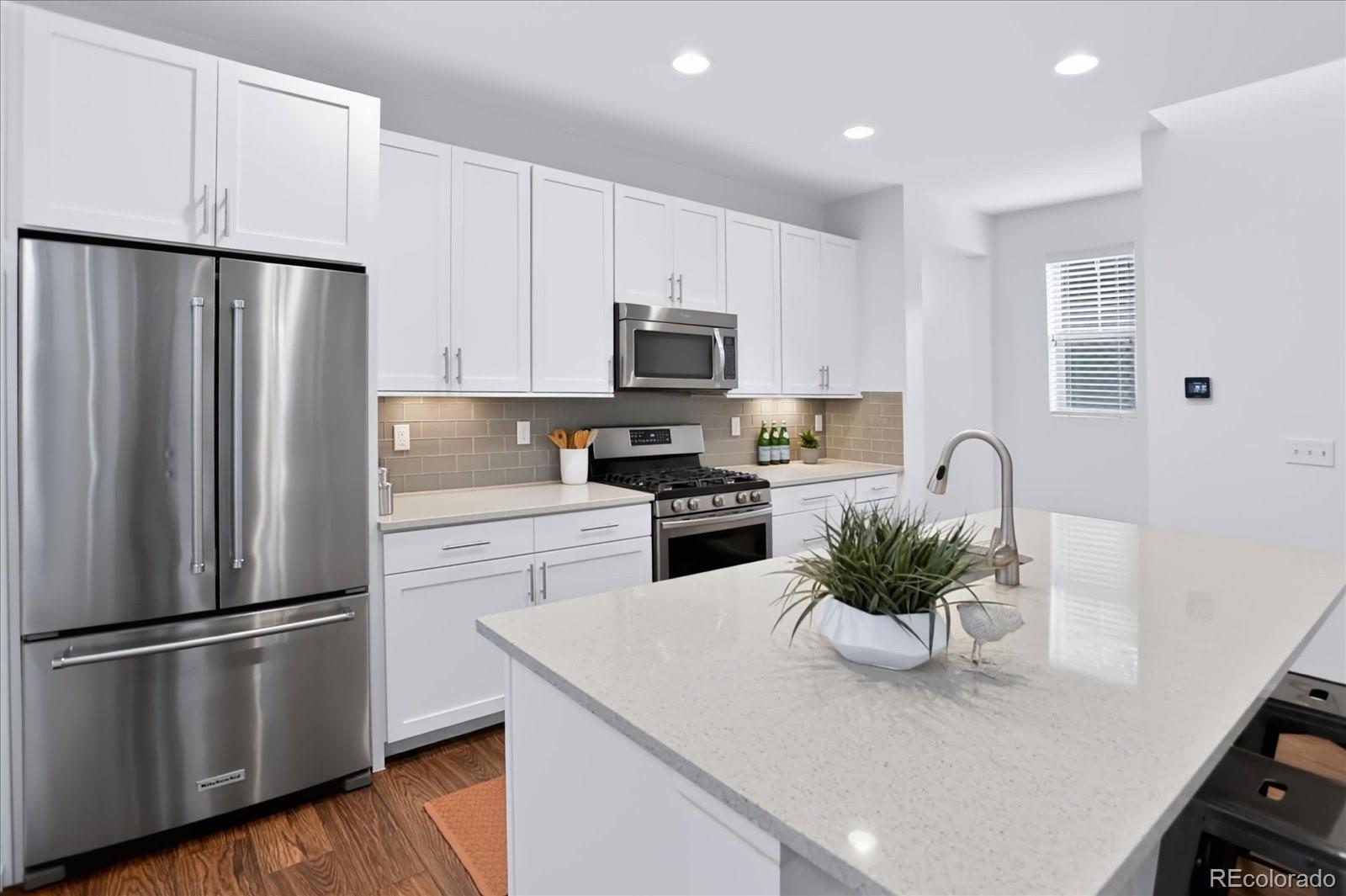 MLS Image #13 for 5456 n xenia street,denver, Colorado