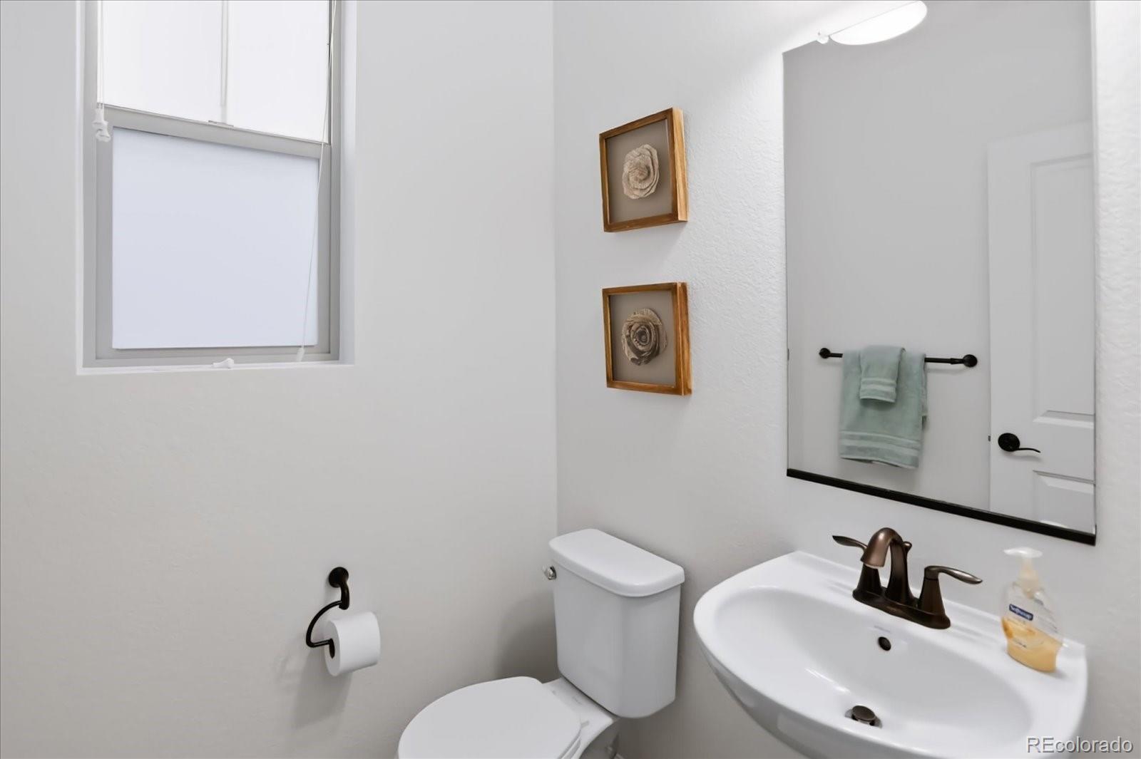 MLS Image #16 for 5456 n xenia street,denver, Colorado
