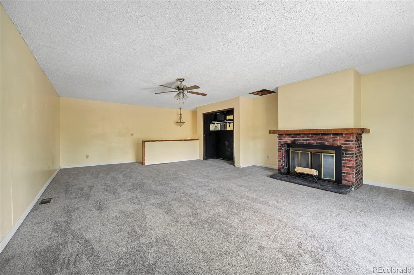 MLS Image #5 for 851  san bruno place,colorado springs, Colorado