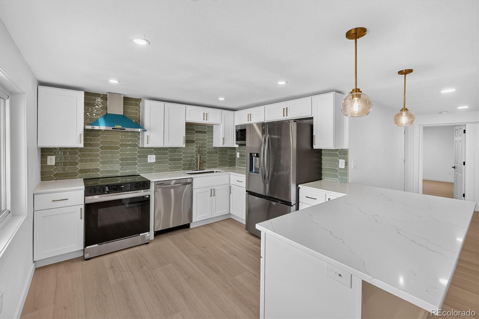MLS Image #10 for 671 s lowell boulevard,denver, Colorado