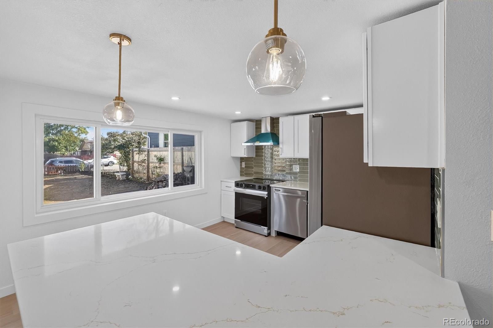 MLS Image #14 for 671 s lowell boulevard,denver, Colorado