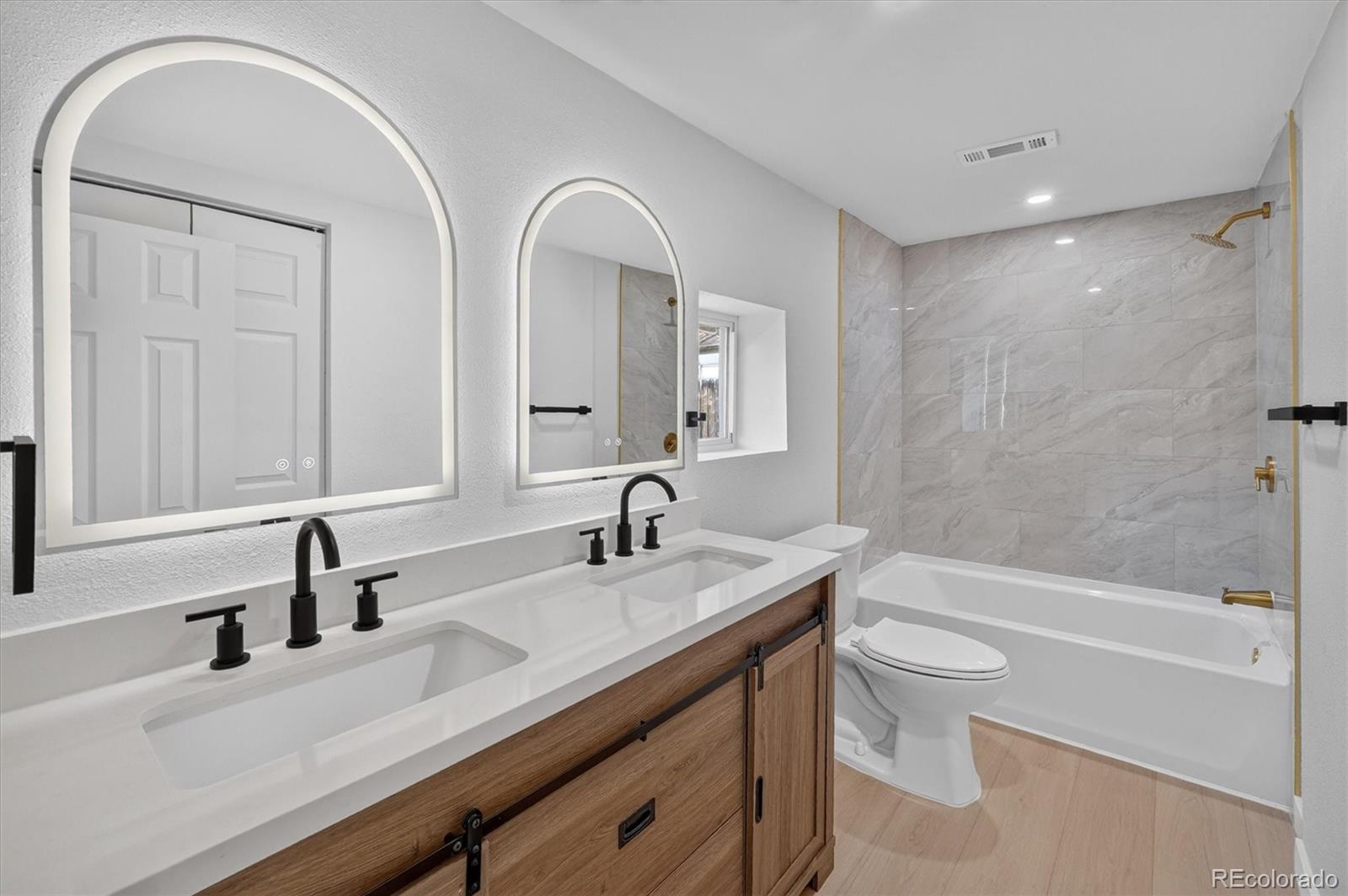 MLS Image #29 for 671 s lowell boulevard,denver, Colorado