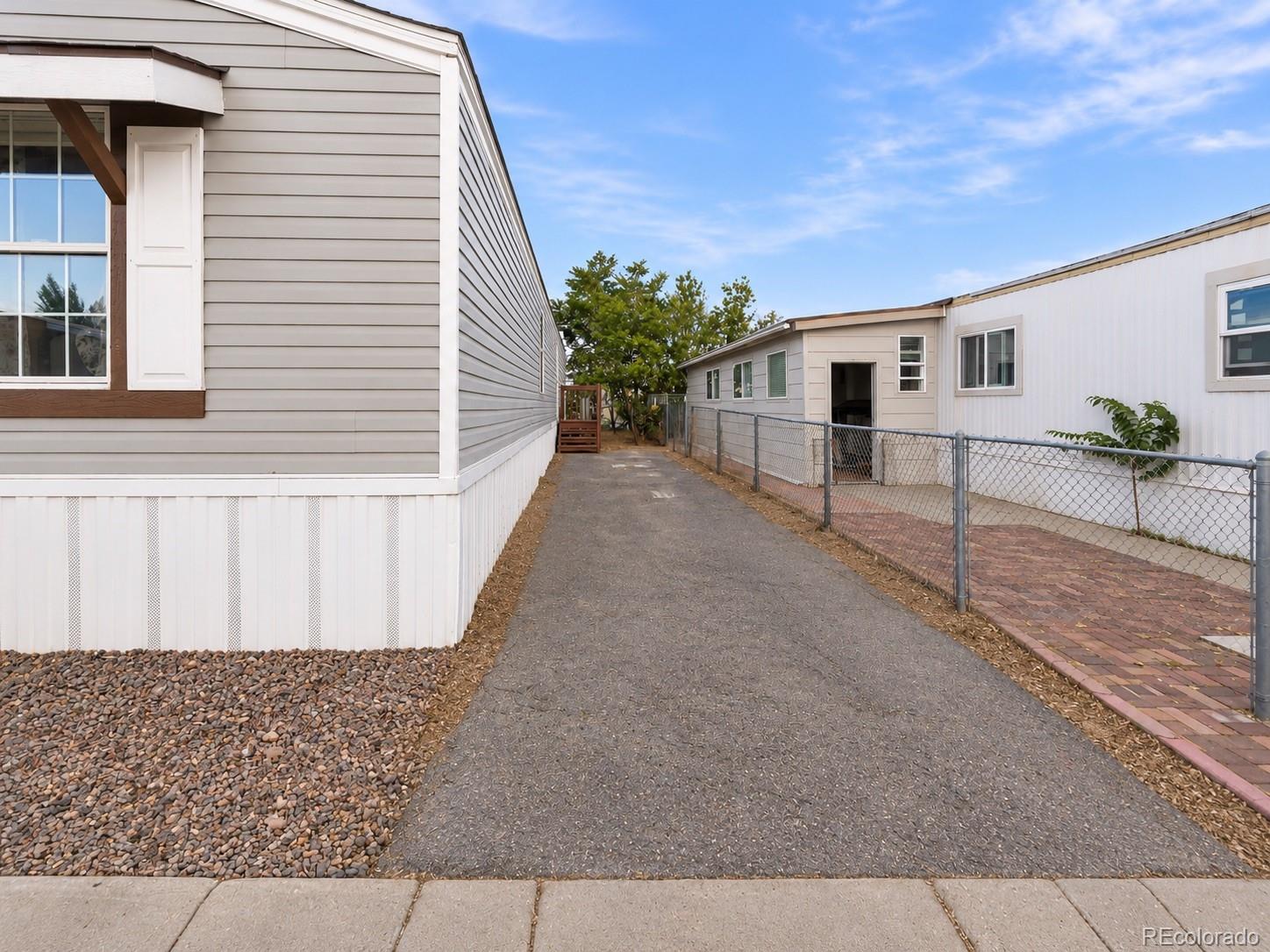 MLS Image #12 for 2840  blue jay street,federal heights, Colorado