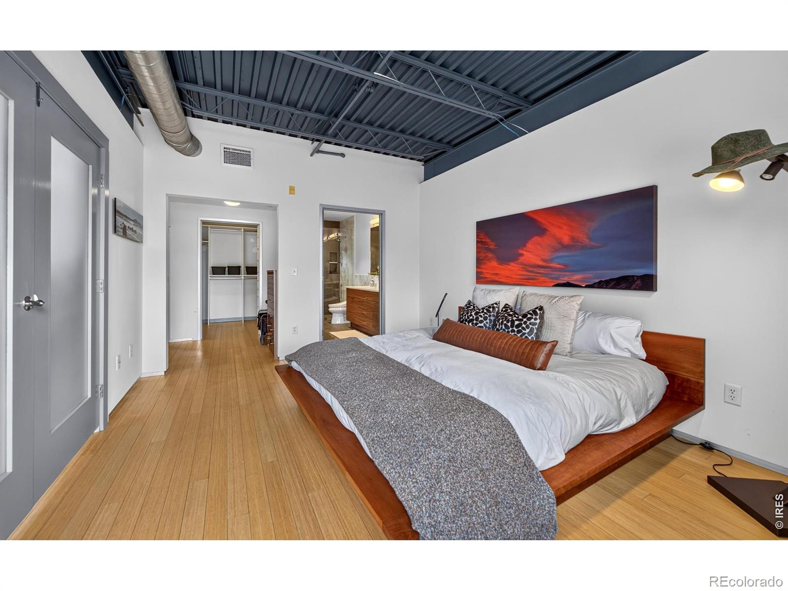 MLS Image #26 for 1637  pearl street,boulder, Colorado