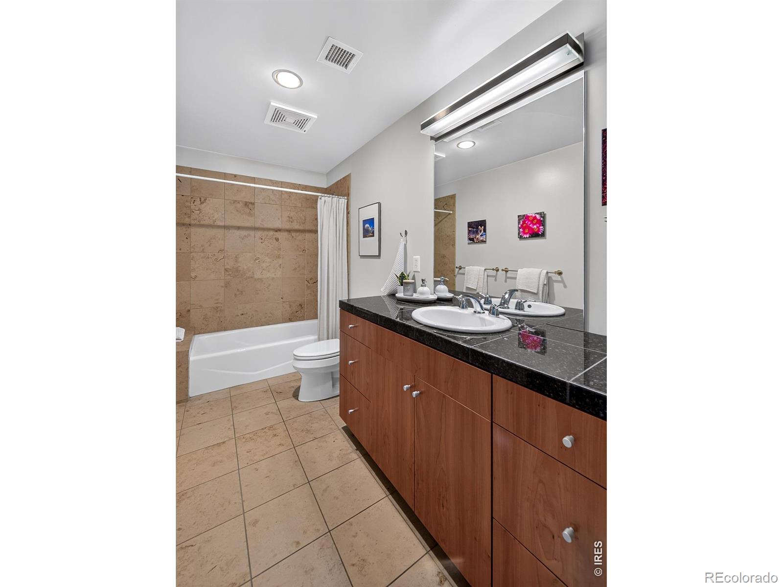 MLS Image #32 for 1637  pearl street,boulder, Colorado