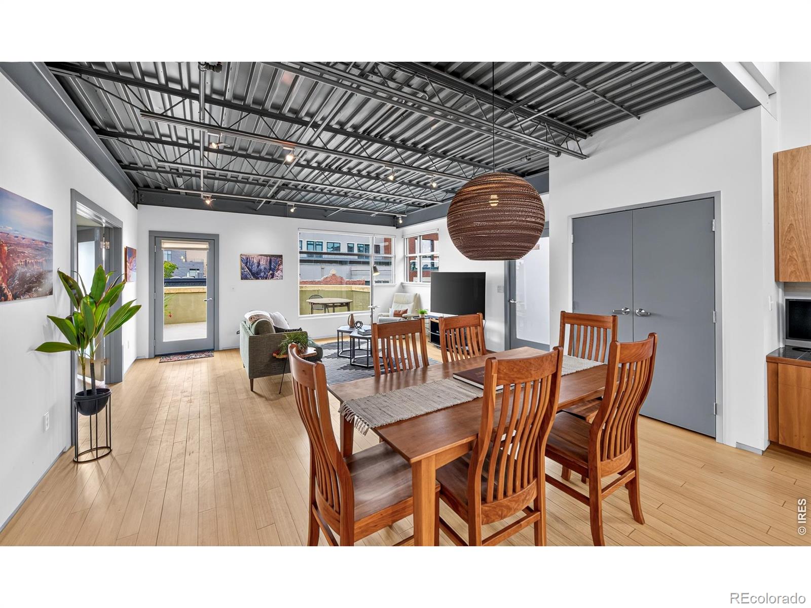 MLS Image #36 for 1637  pearl street,boulder, Colorado