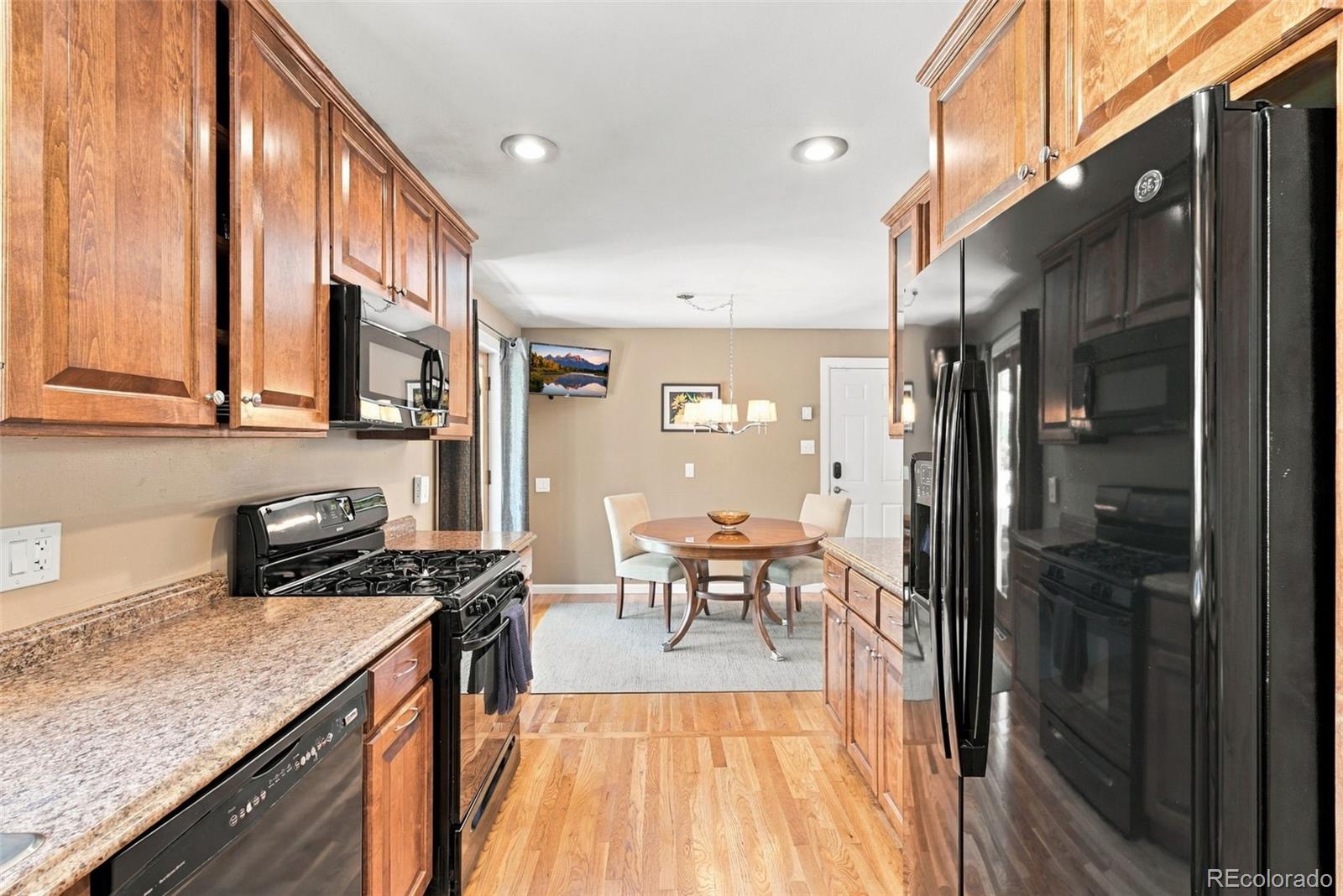 MLS Image #13 for 353  lima street,aurora, Colorado