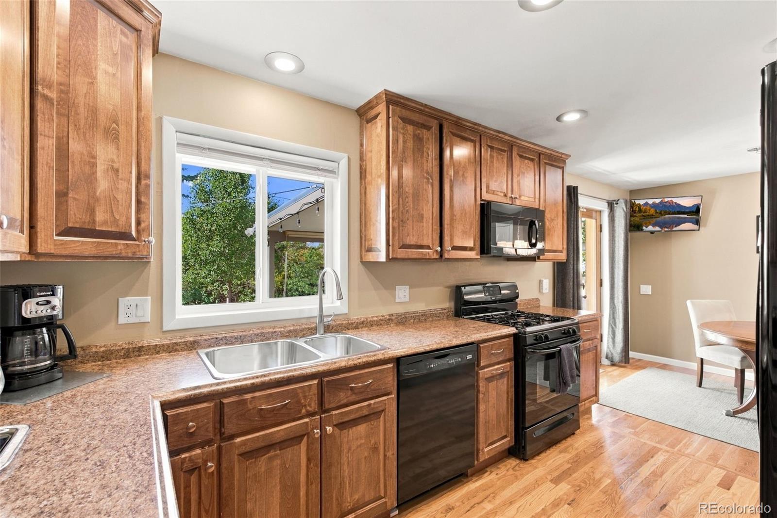 MLS Image #14 for 353  lima street,aurora, Colorado