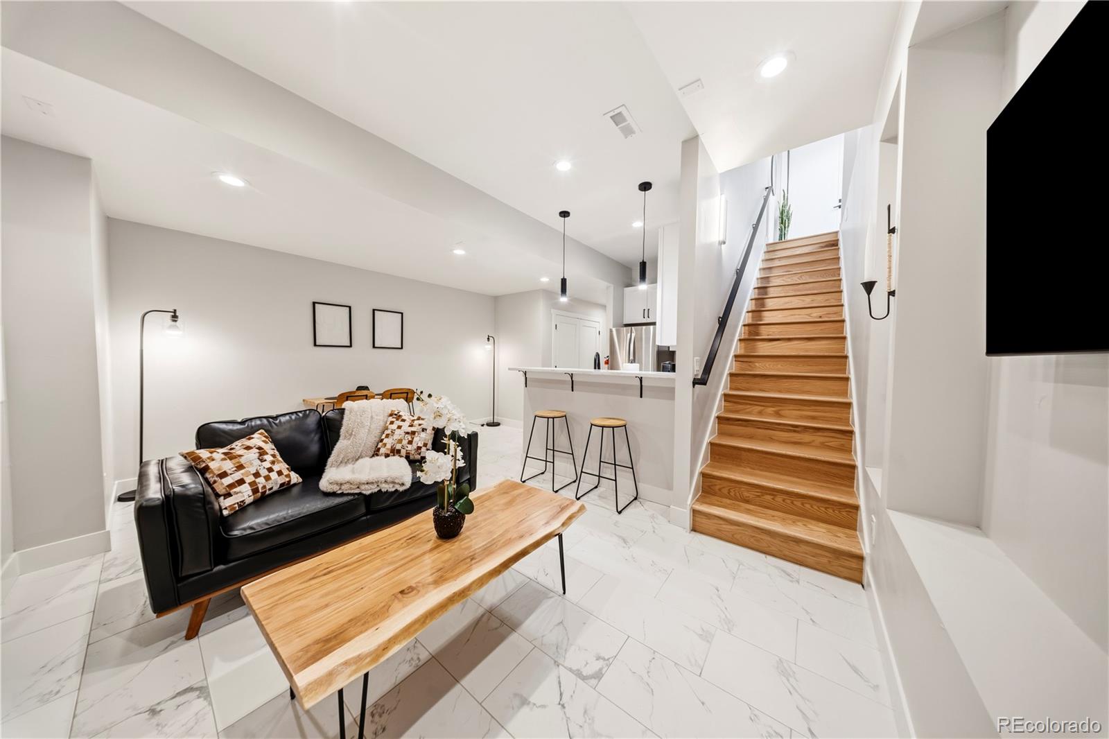 MLS Image #14 for 2901 w fourth avenue,denver, Colorado