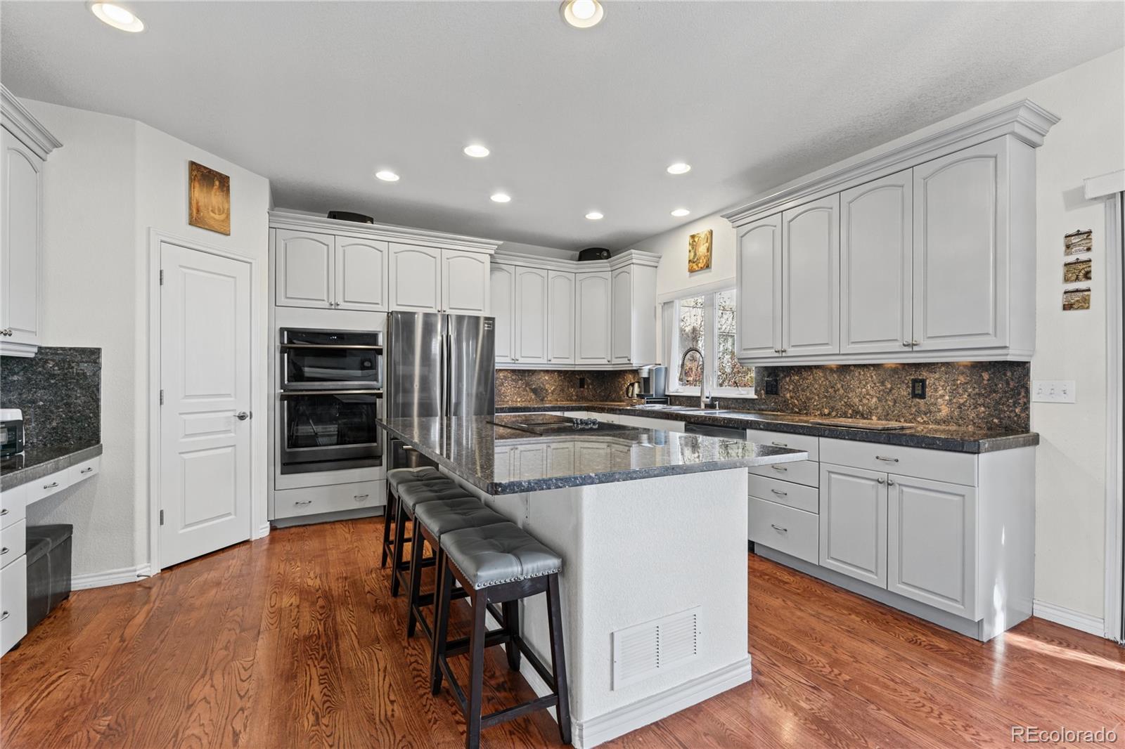 MLS Image #10 for 12056 e lake circle,greenwood village, Colorado