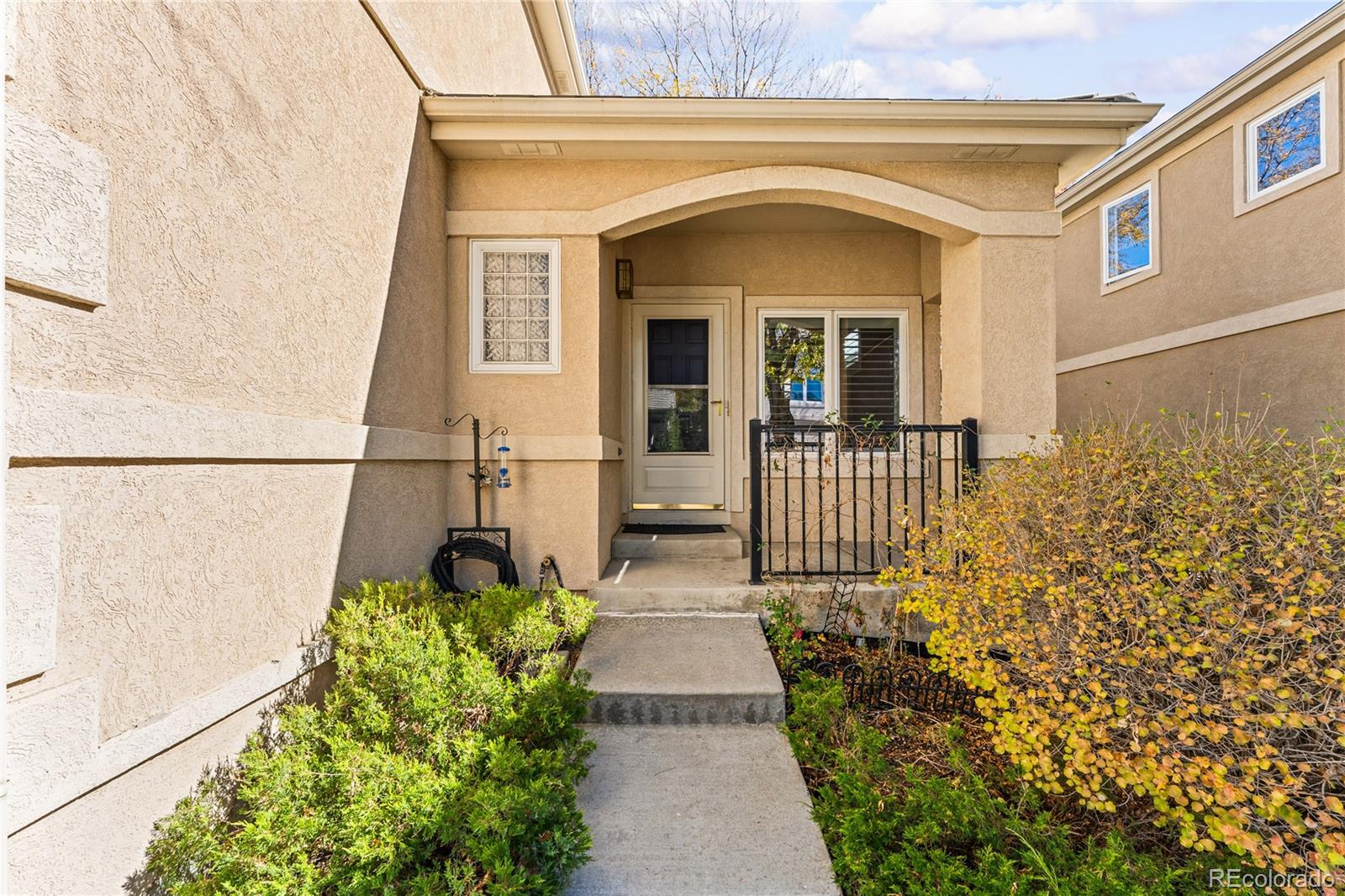 MLS Image #2 for 12056 e lake circle,greenwood village, Colorado