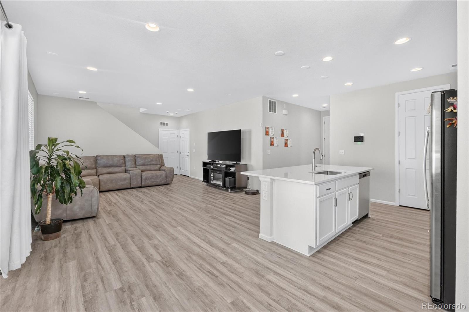 MLS Image #6 for 8841 e 105th lane,commerce city, Colorado