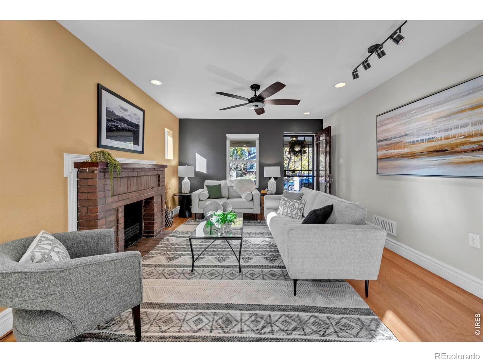 MLS Image #13 for 2686  dahlia street,denver, Colorado