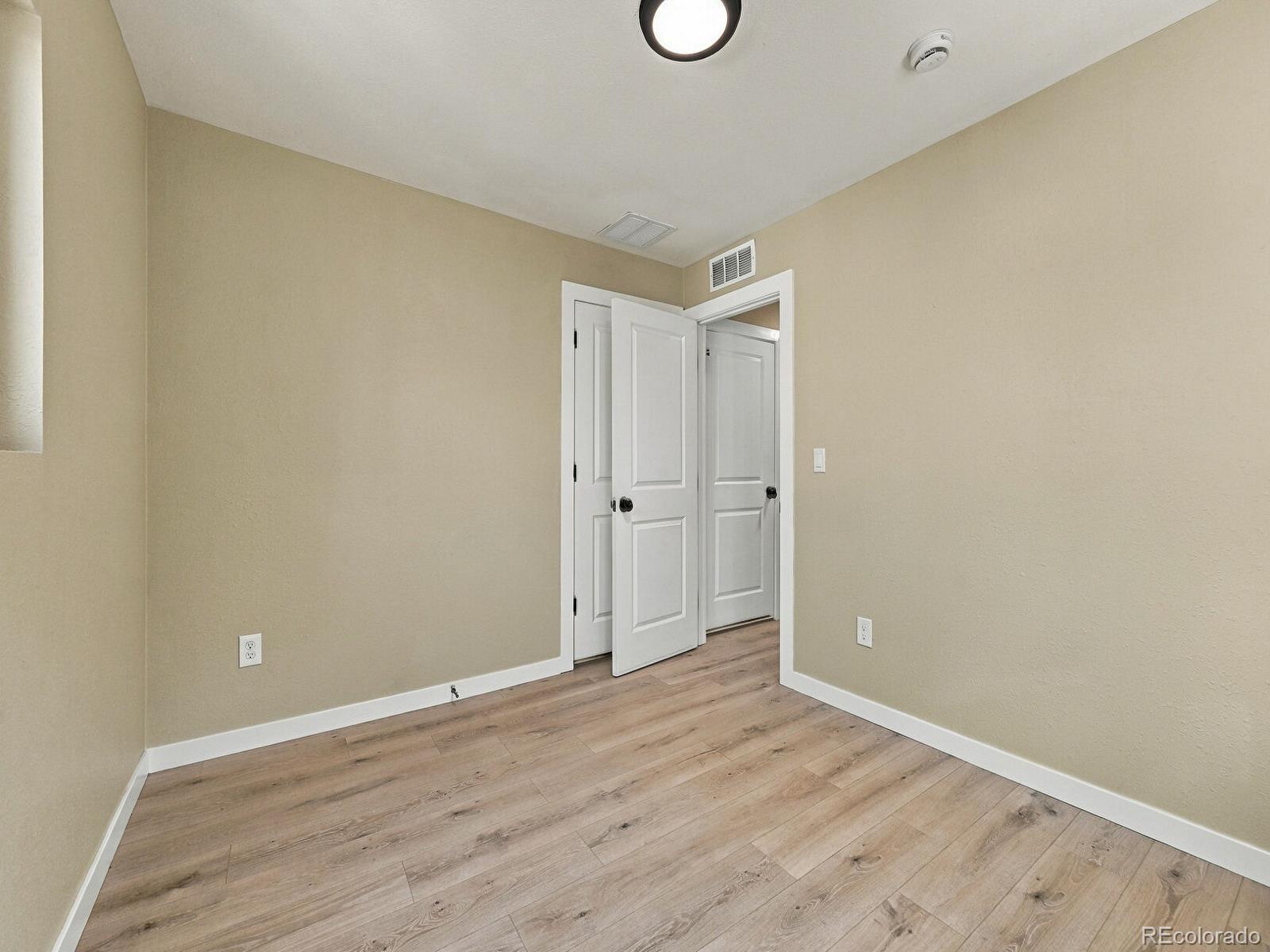 MLS Image #14 for 2355 s knox court,denver, Colorado