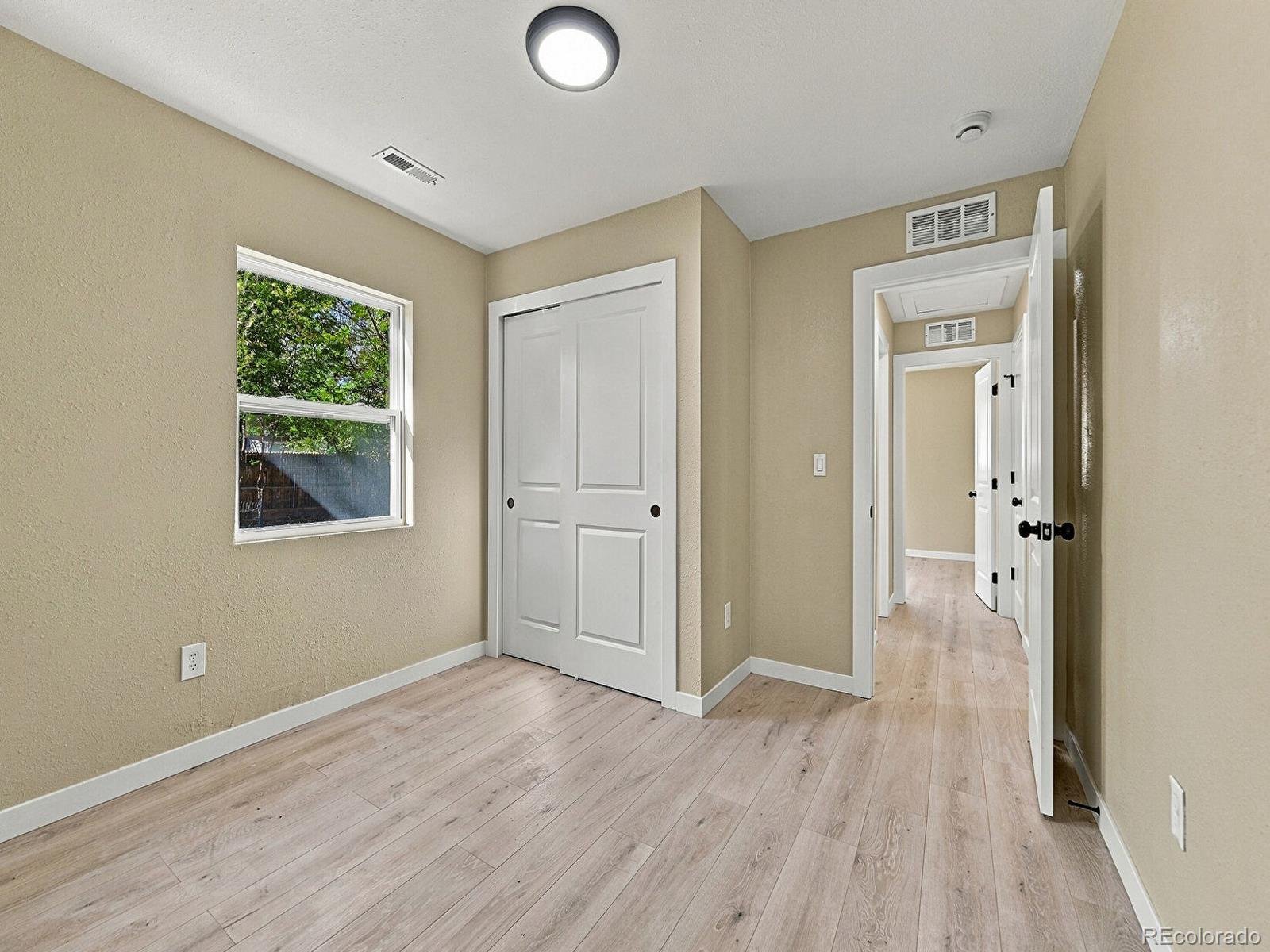 MLS Image #16 for 2355 s knox court,denver, Colorado