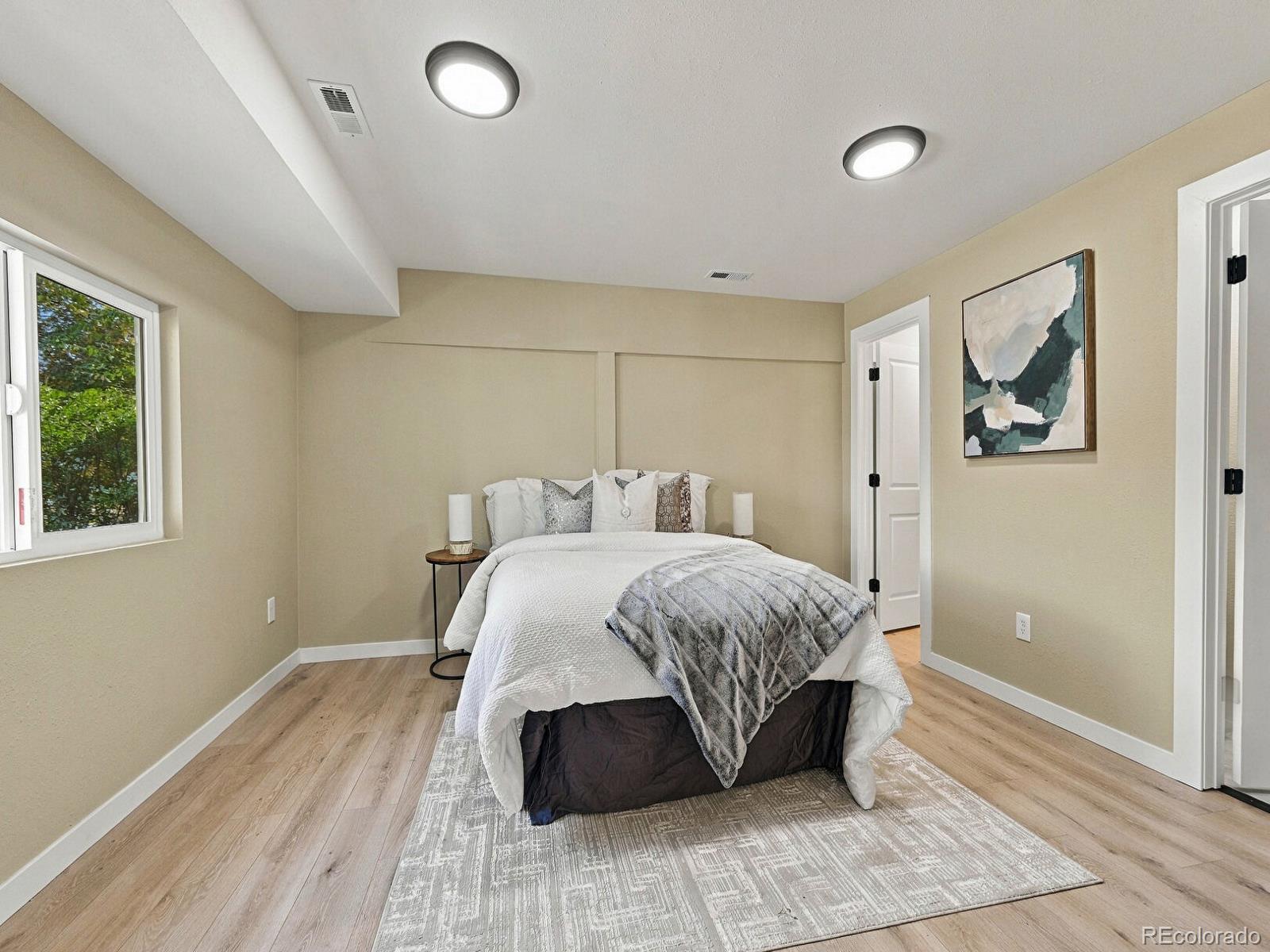 MLS Image #17 for 2355 s knox court,denver, Colorado