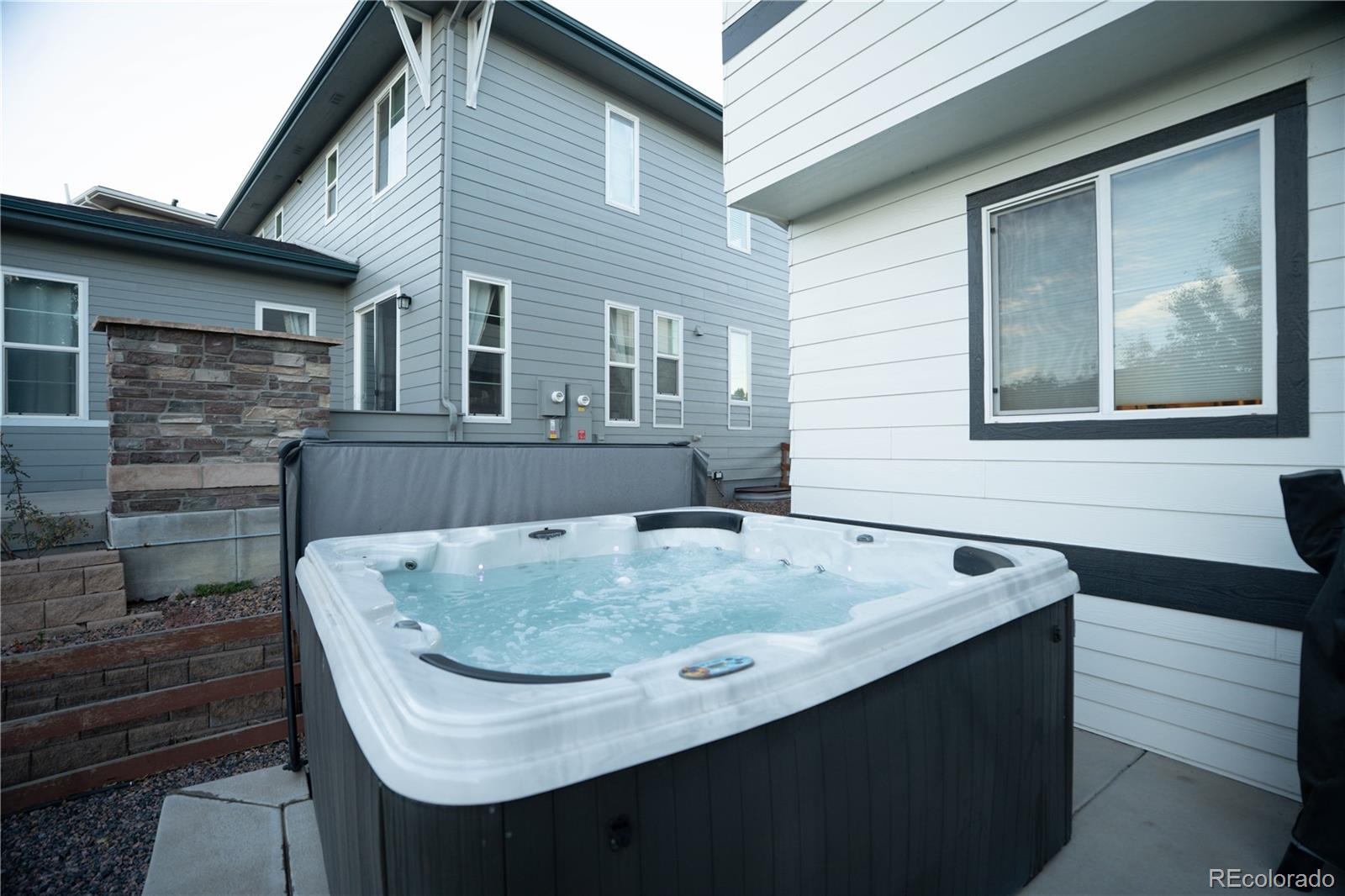 MLS Image #2 for 9566  juniper way,arvada, Colorado