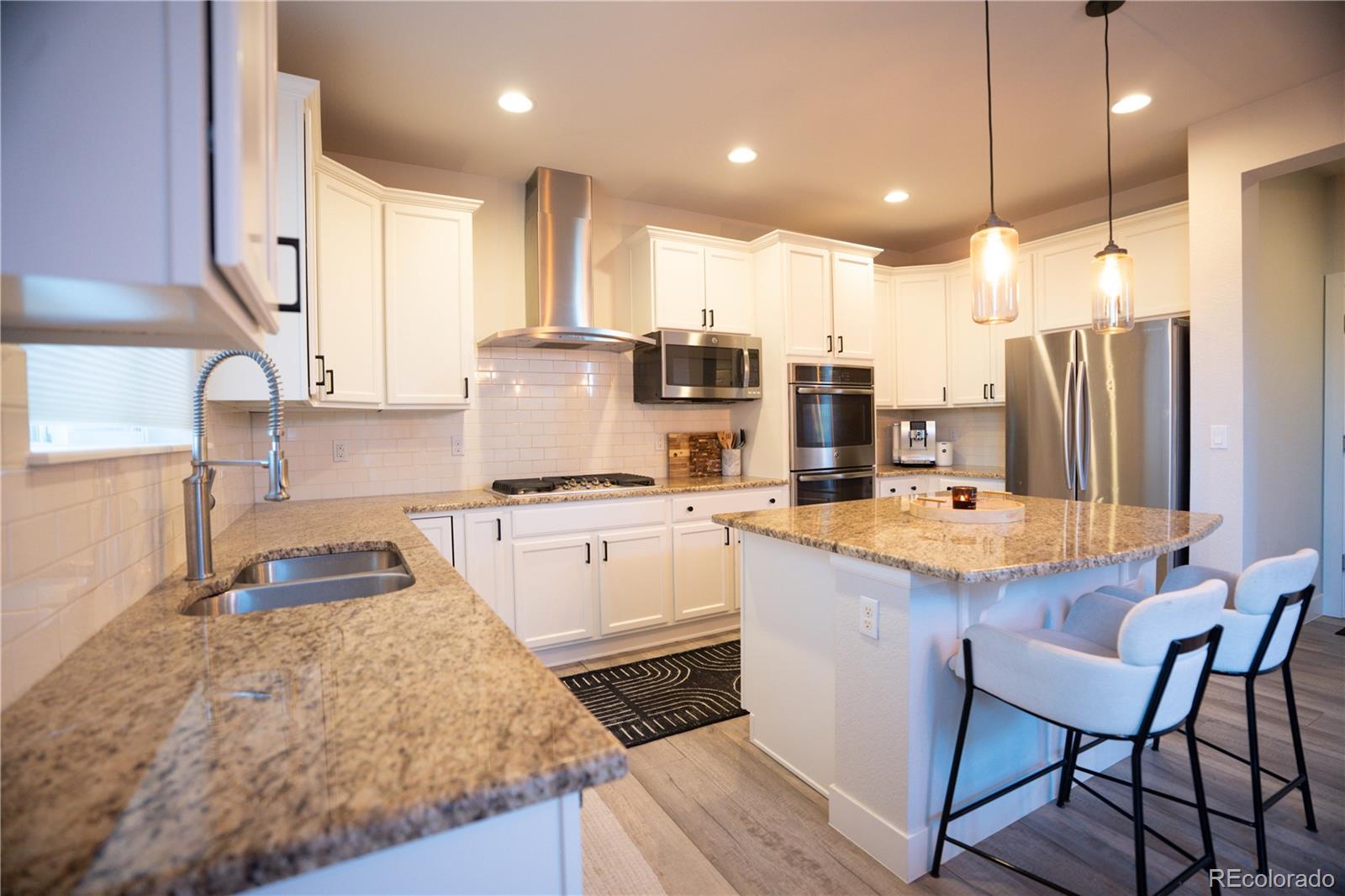 MLS Image #5 for 9566  juniper way,arvada, Colorado
