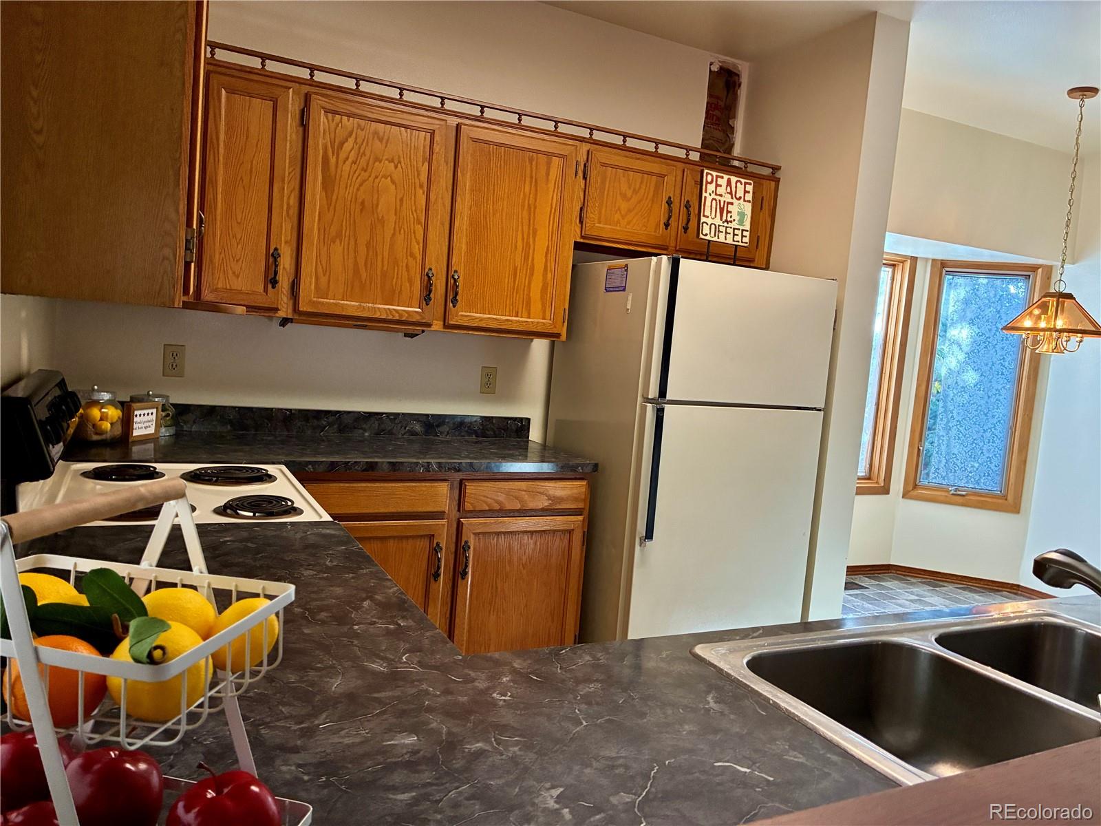 MLS Image #2 for 8665  avens circle,colorado springs, Colorado