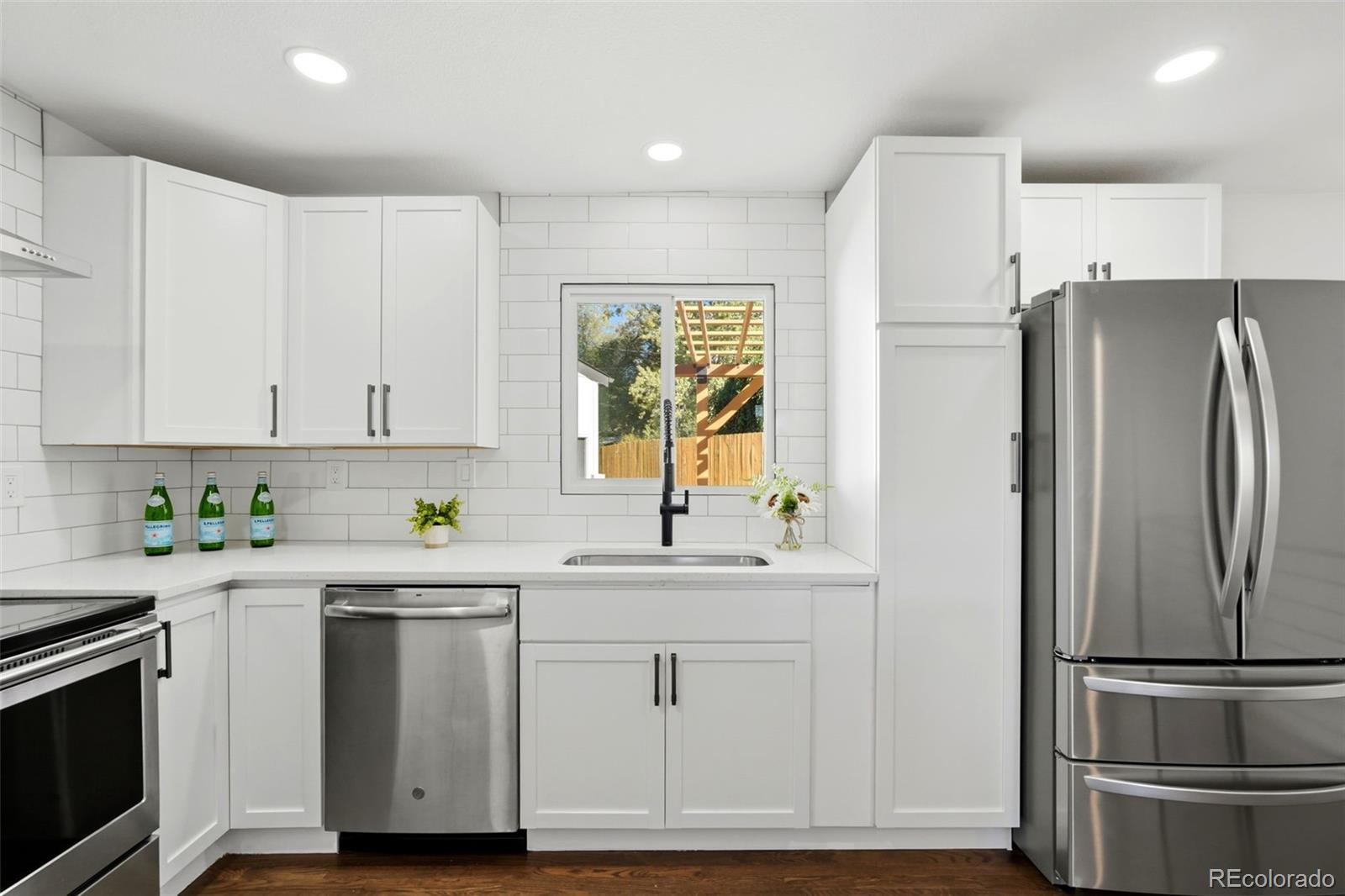 MLS Image #14 for 5590  clear creek drive,denver, Colorado
