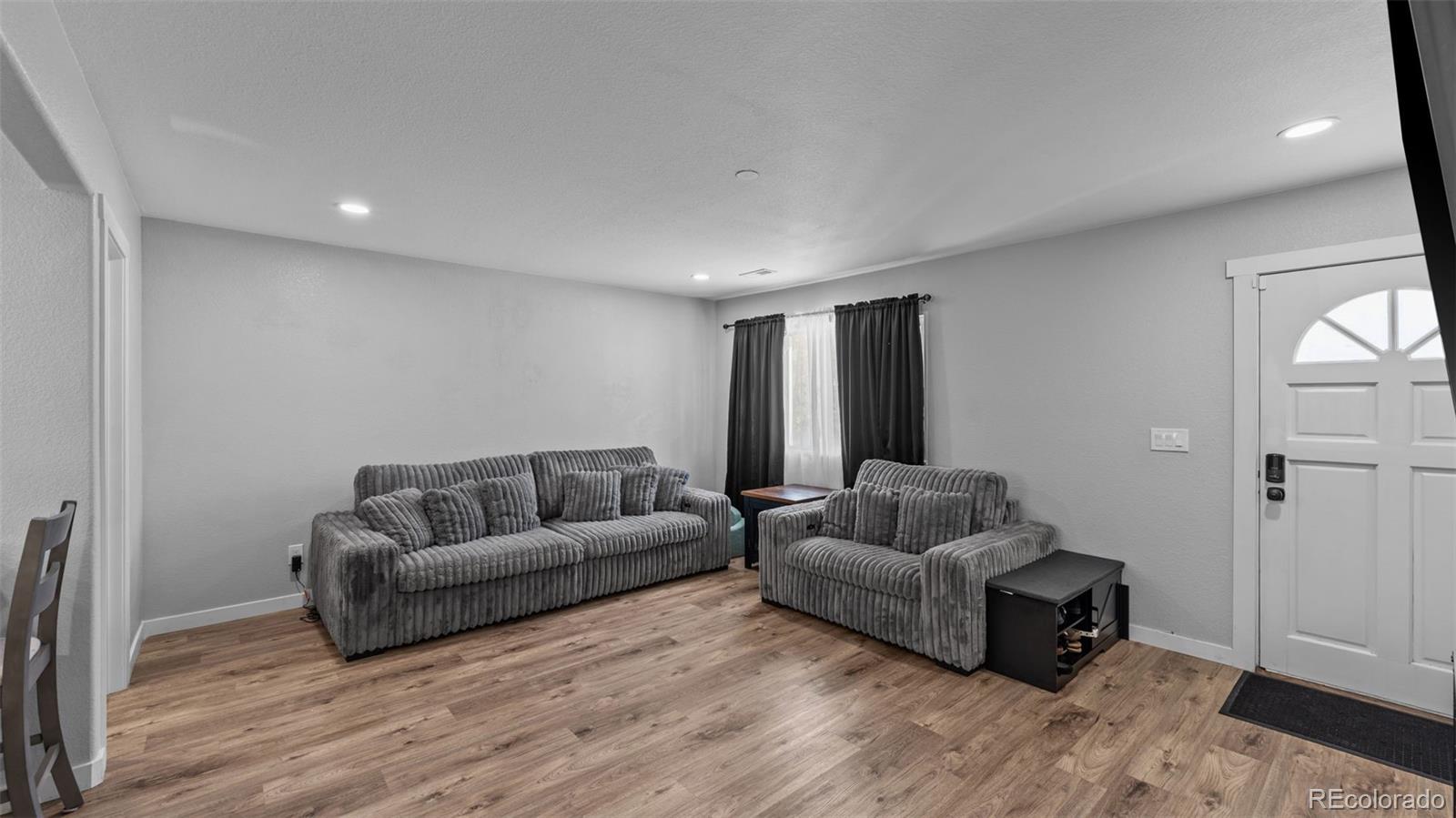 MLS Image #4 for 3210  virginia avenue,colorado springs, Colorado