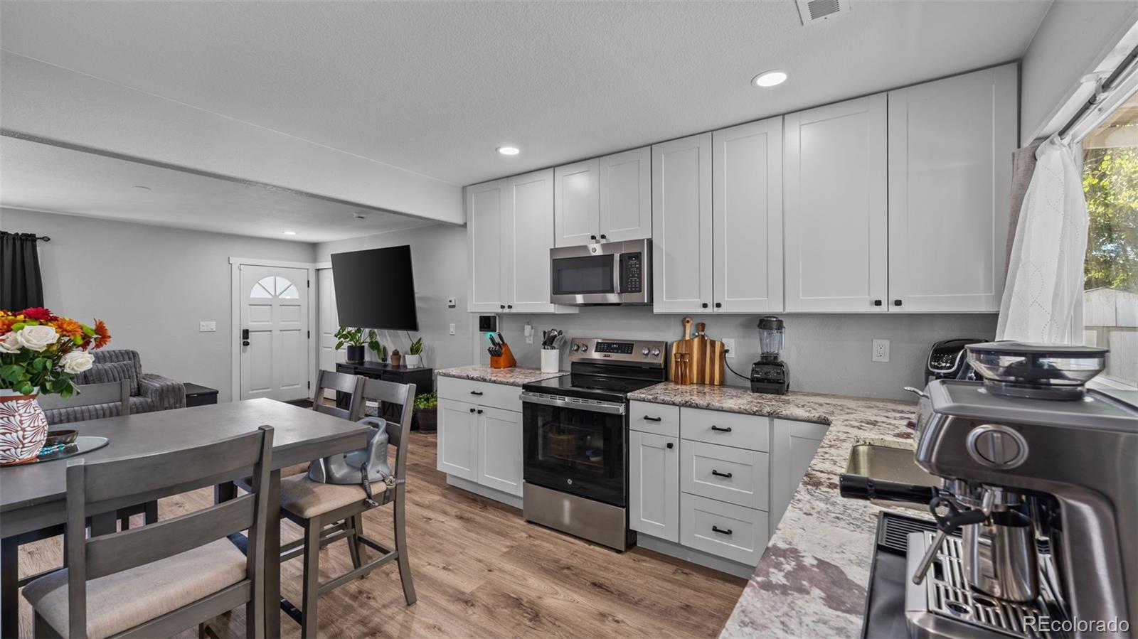 MLS Image #7 for 3210  virginia avenue,colorado springs, Colorado