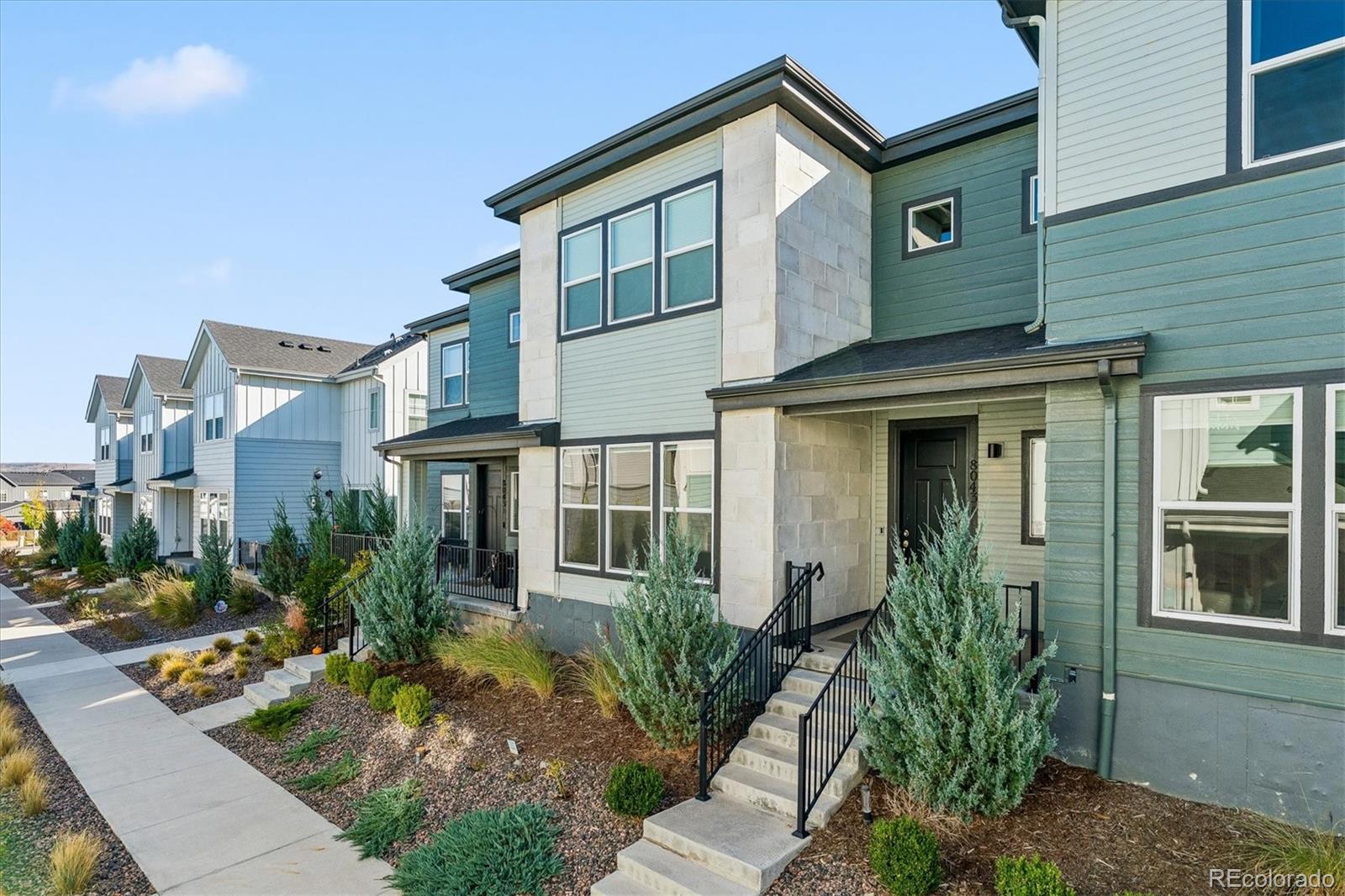 MLS Image #1 for 8043  navajo river loop,littleton, Colorado