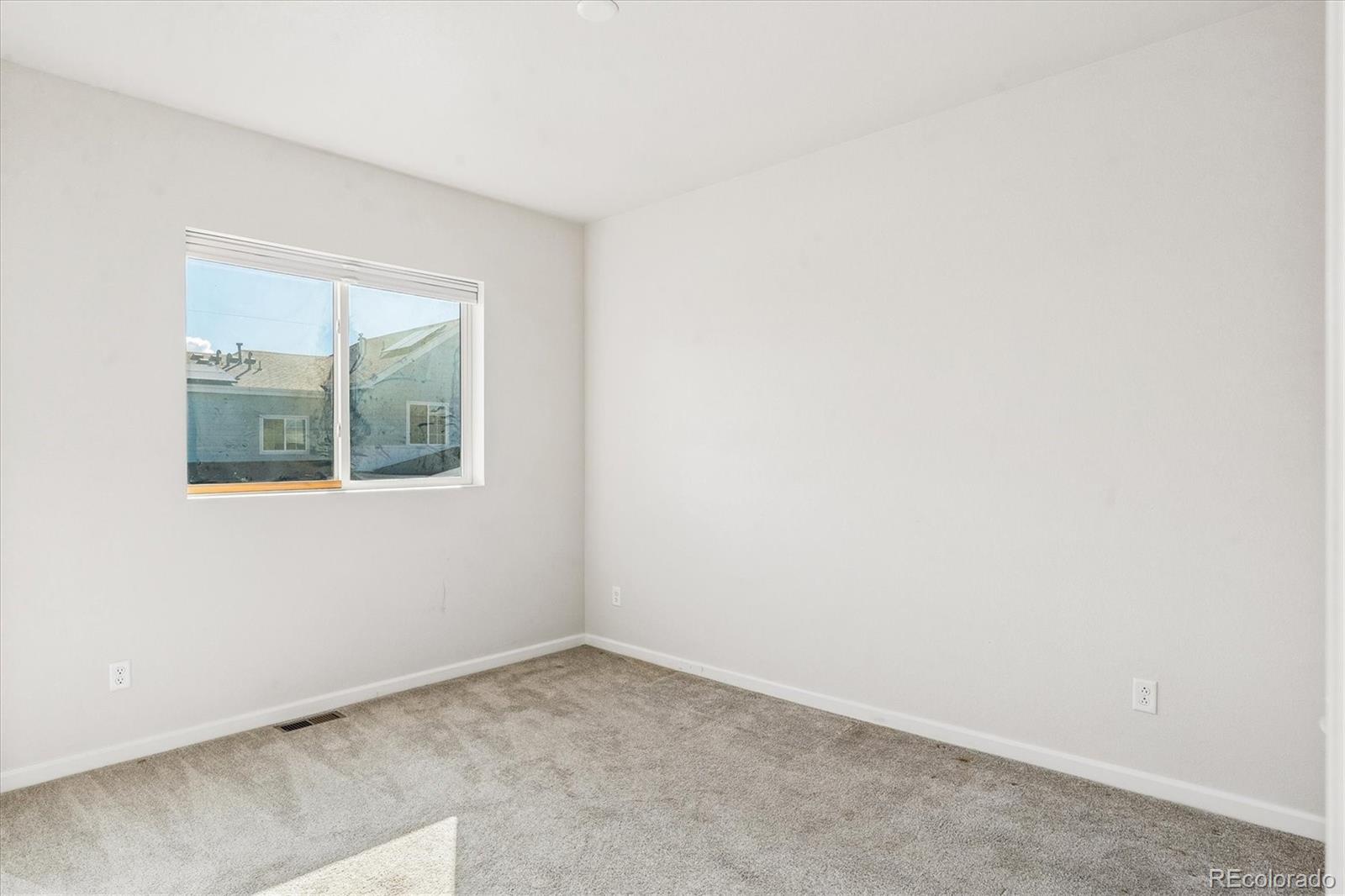 MLS Image #10 for 8043  navajo river loop,littleton, Colorado
