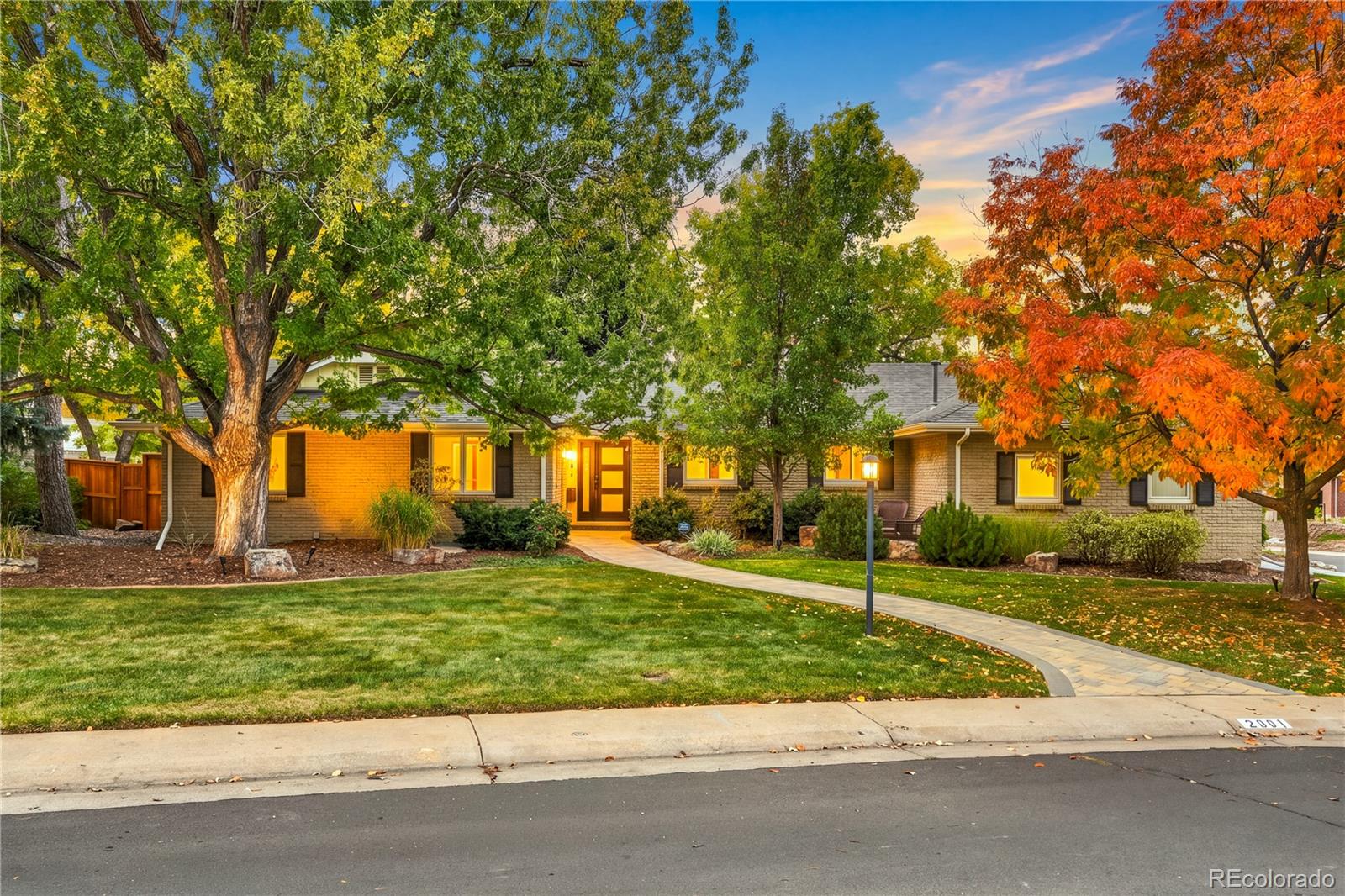 MLS Image #18 for 2901 s fillmore way,denver, Colorado