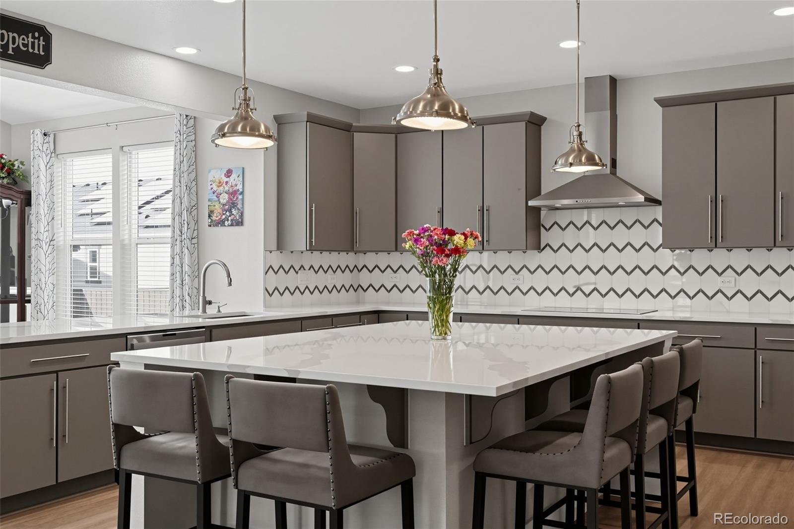 MLS Image #11 for 9805  ceylon court,commerce city, Colorado