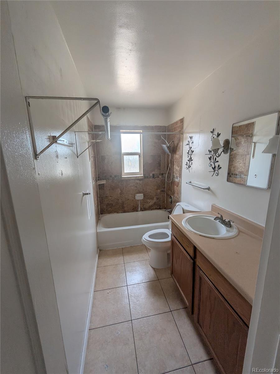 MLS Image #9 for 990  tucson street,aurora, Colorado