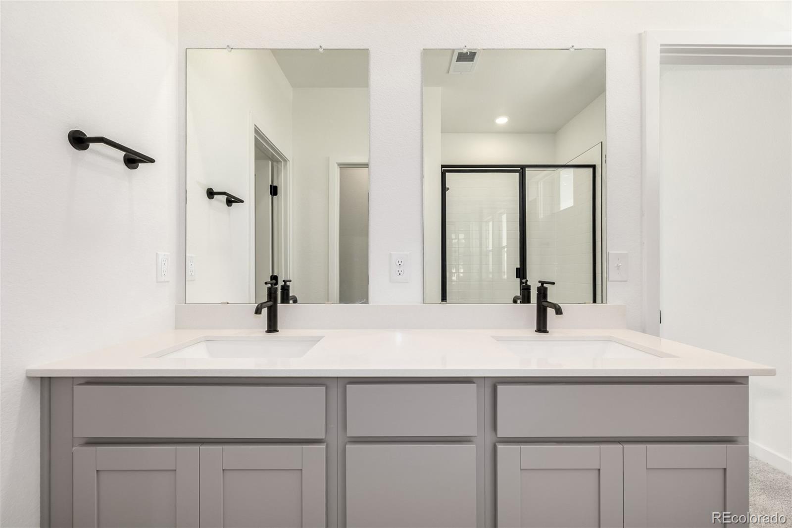 MLS Image #4 for 20500 e 58th avenue,aurora, Colorado